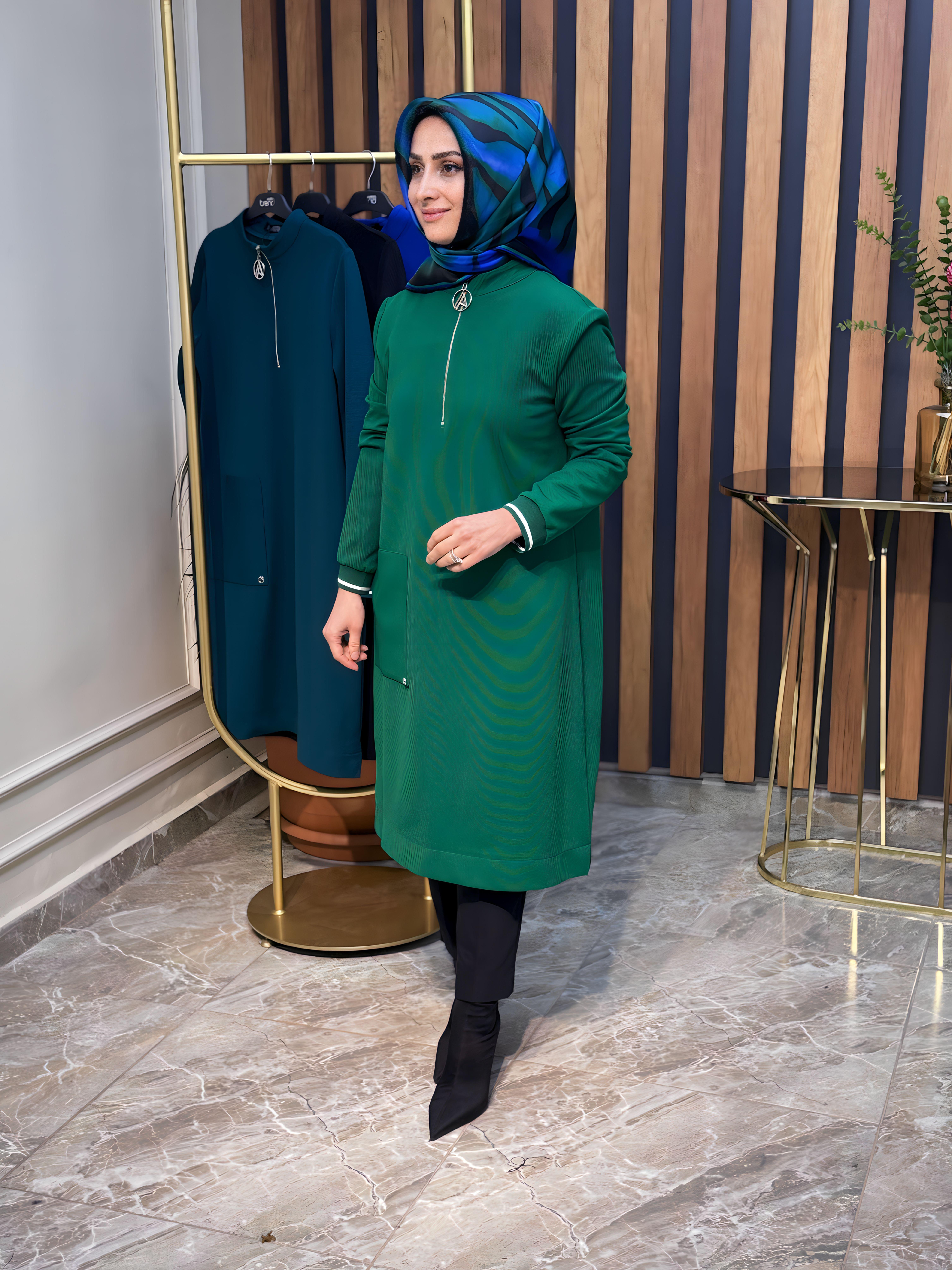 ARMİNE TREND ÖNÜ FERMUARLI KENDİNDEN ÇİZGİLİ TUNİK-23KT439