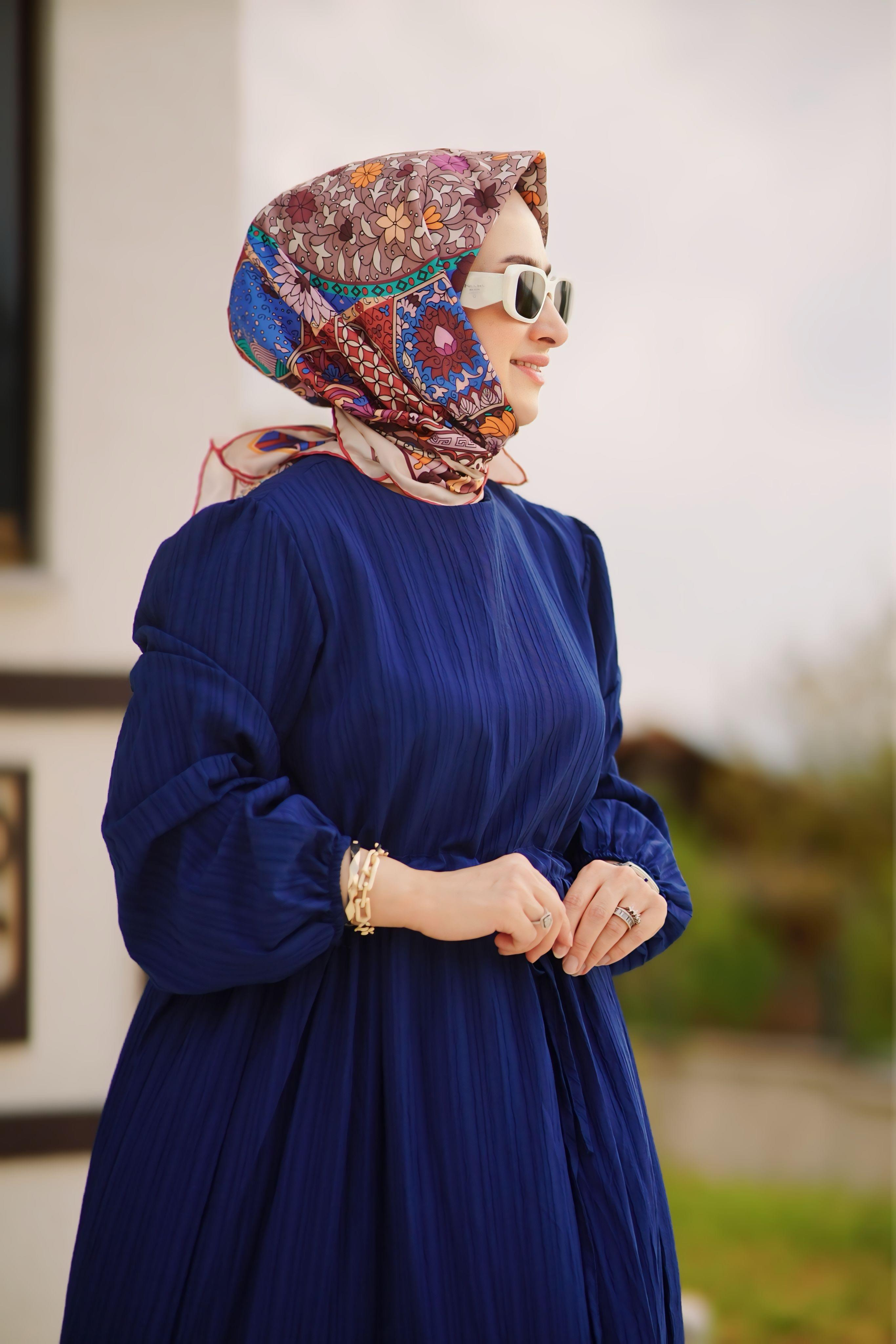 BELİ BÜZGÜLÜ ETEĞİ DANTEL DETAYLI ELBİSE -0011