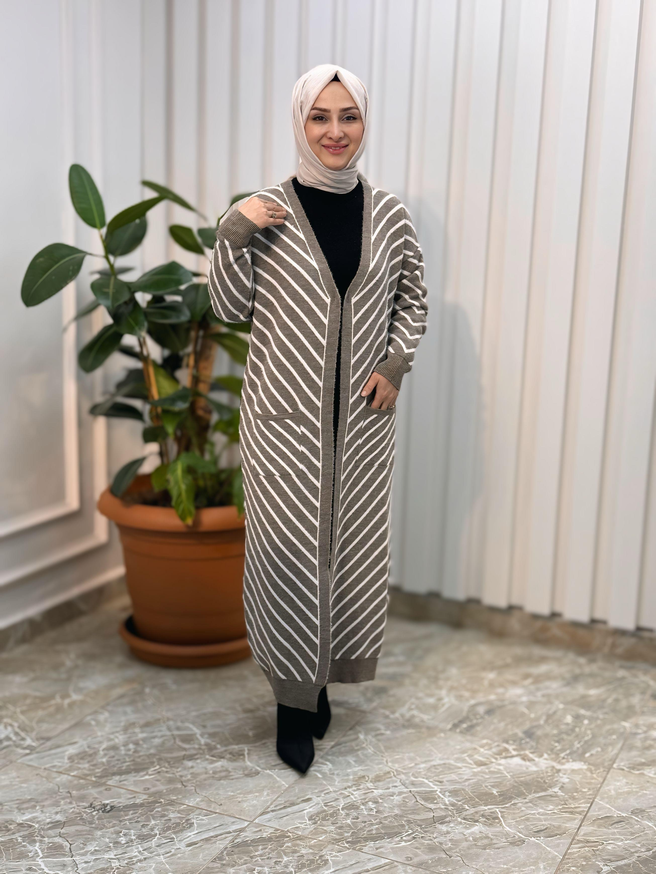 KADO ÇİZGİLİ V DESENLİ HIRKA 3188