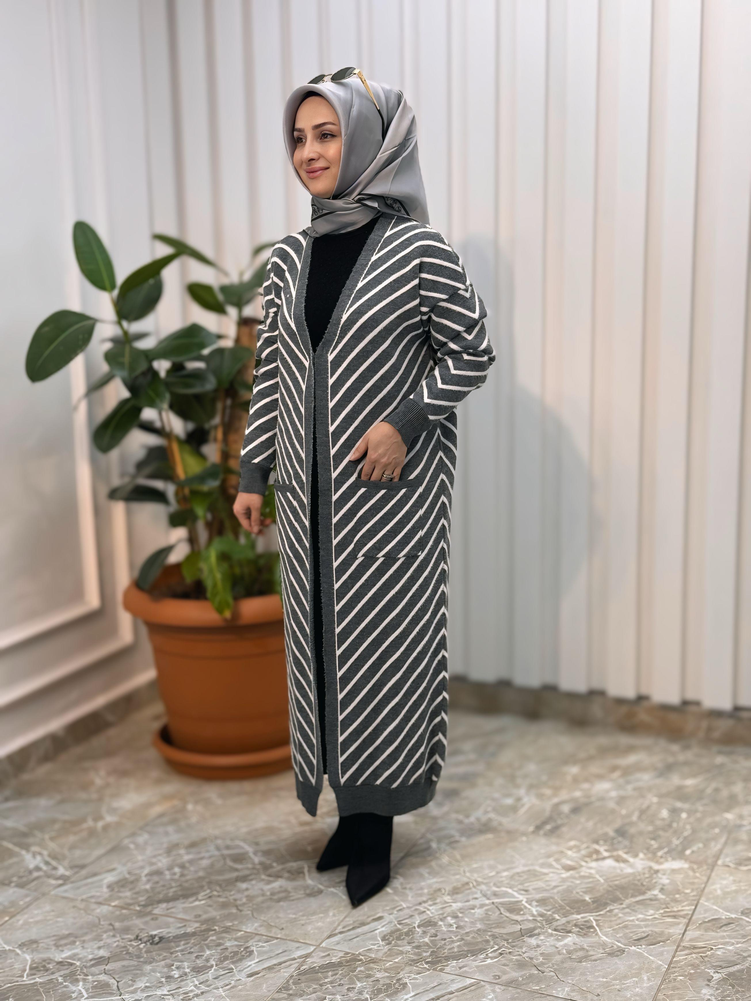 KADO ÇİZGİLİ V DESENLİ HIRKA 3188