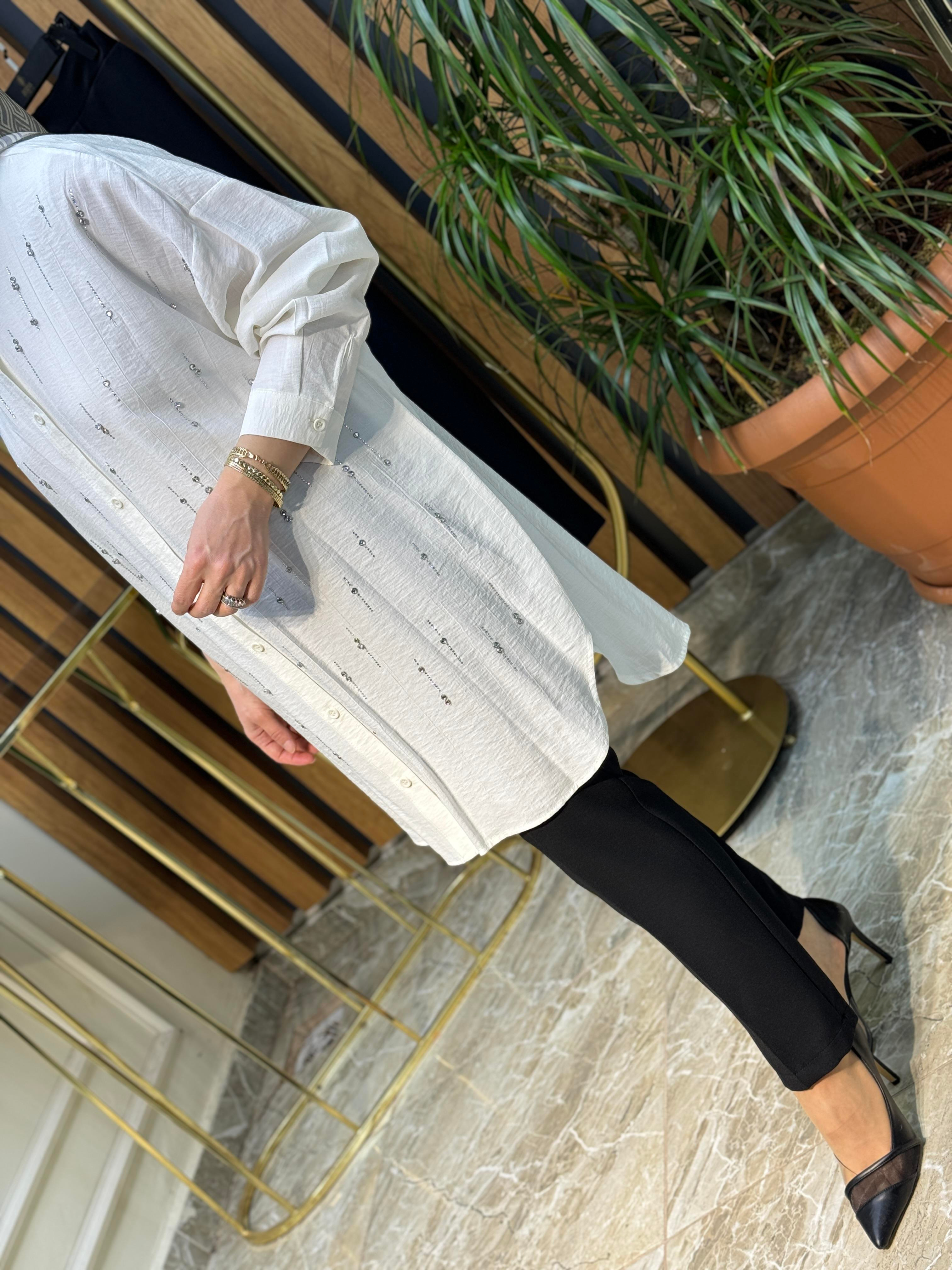 ÖN TAŞ DETAYLI STD BEDEN TUNİK 2366