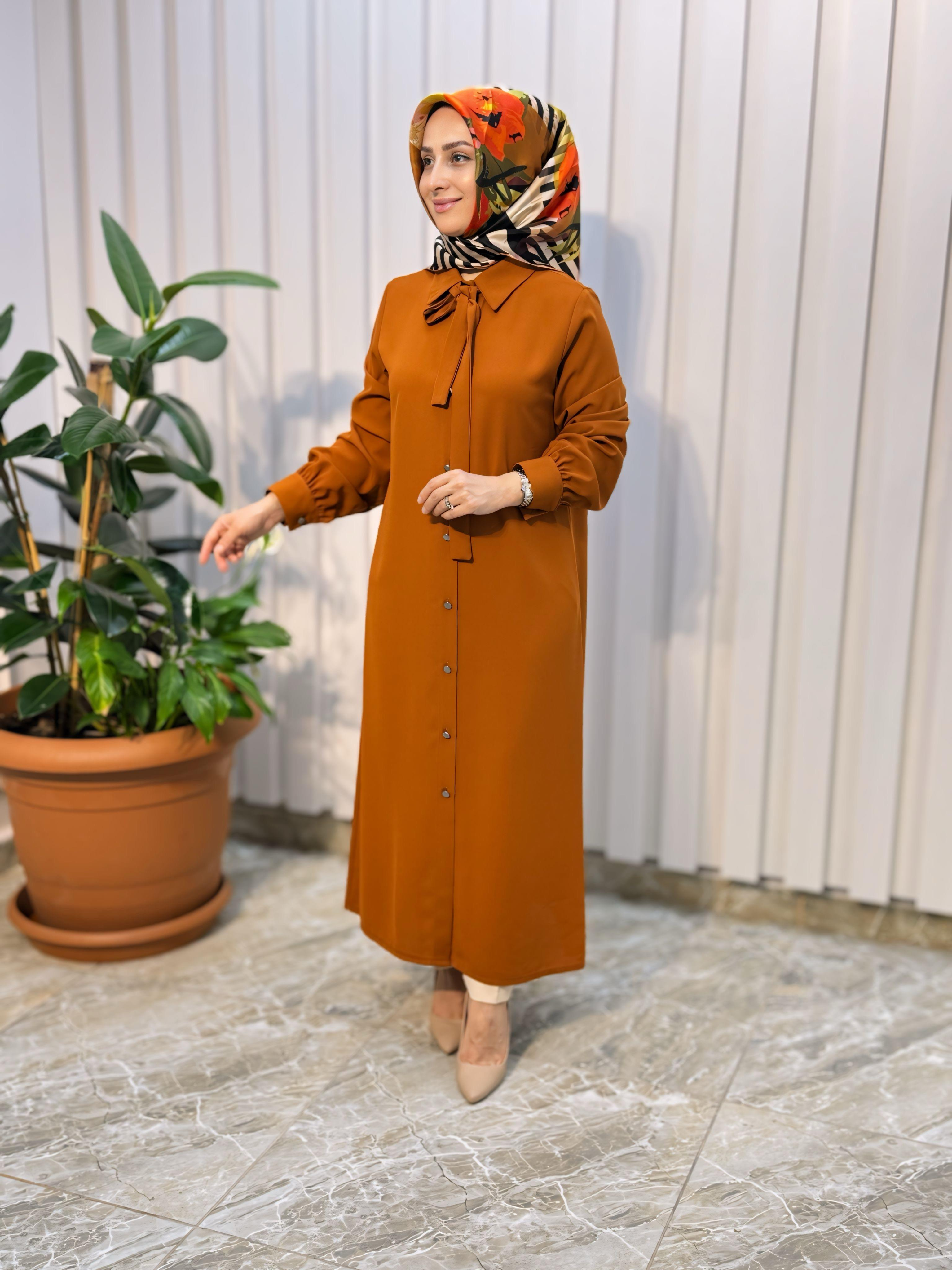 ÖNDEN DÜĞMELİ FULAR DETAYLI KREP KUMAŞ TUNİK 23 511