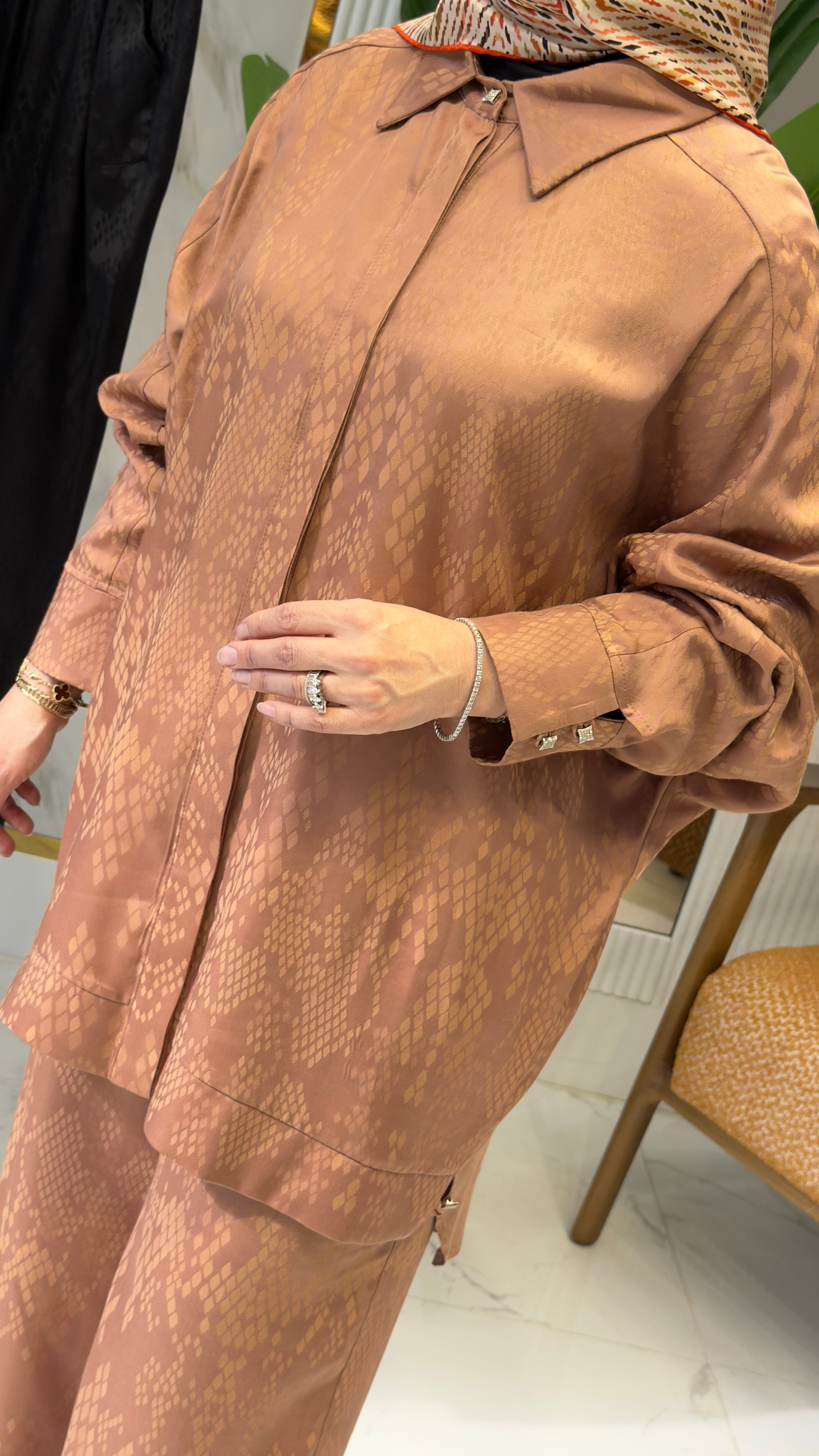 TIĞ TRİKO JAKARLI YARASA KOL GÖMLEK PANTOLON TAKIM CAMEL-5021