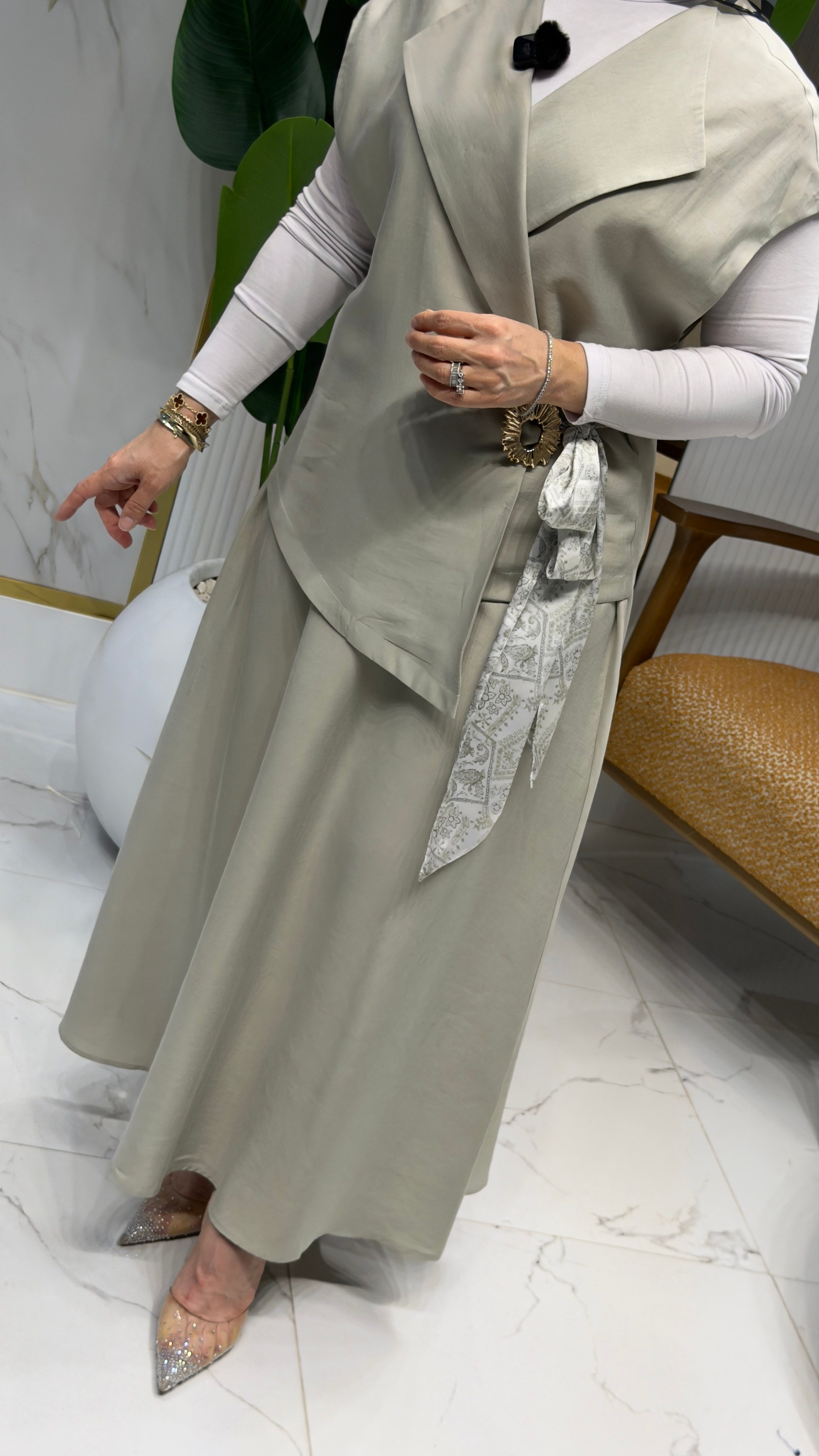 YANDAN BAĞLAMA AKSESUAR DETAYLI YELEKLİ ETEKLİ TAKIM MİNT YEŞİLİ - 37328 