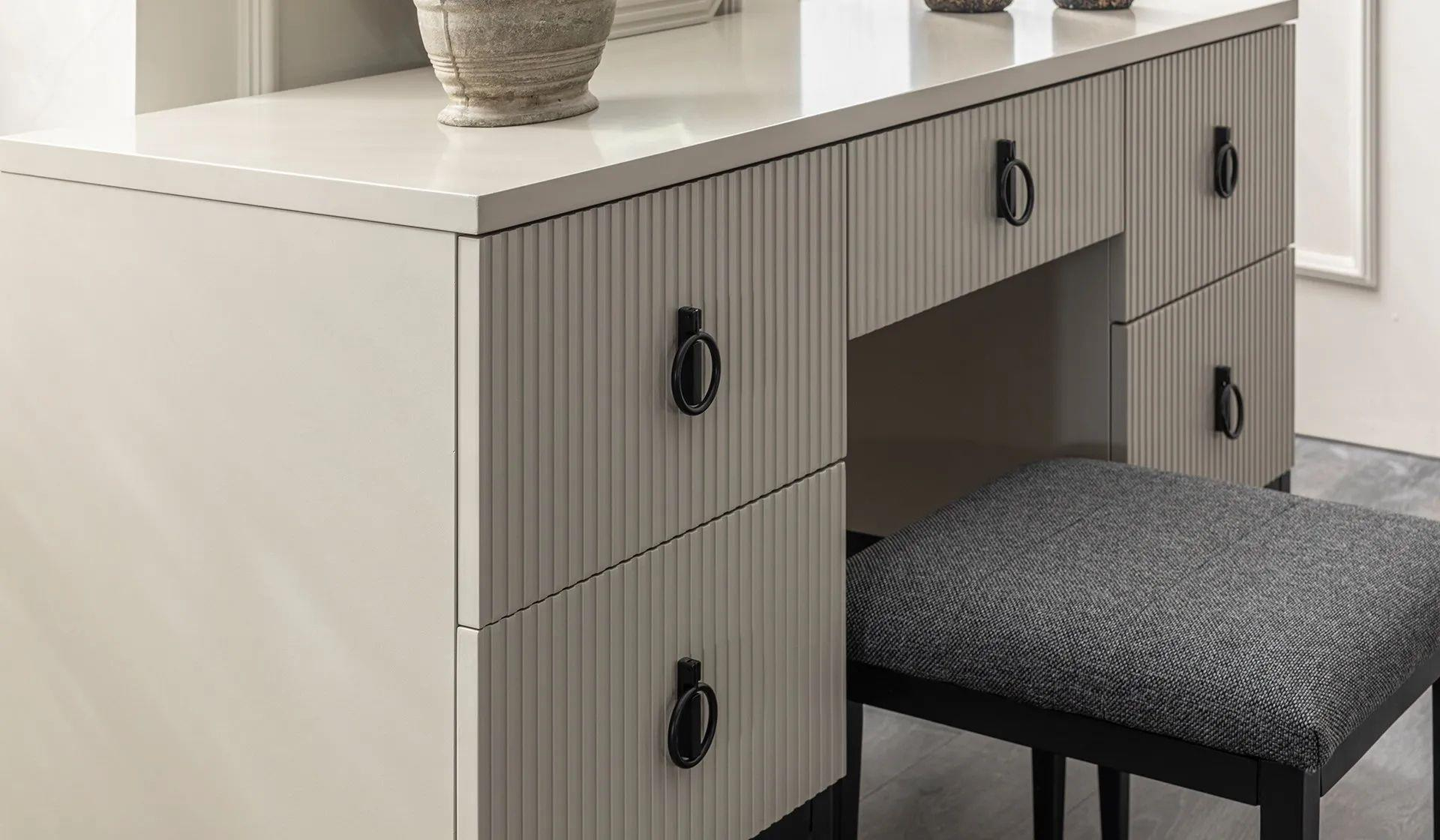 DEFNE YATAK ODASI TAKIMI