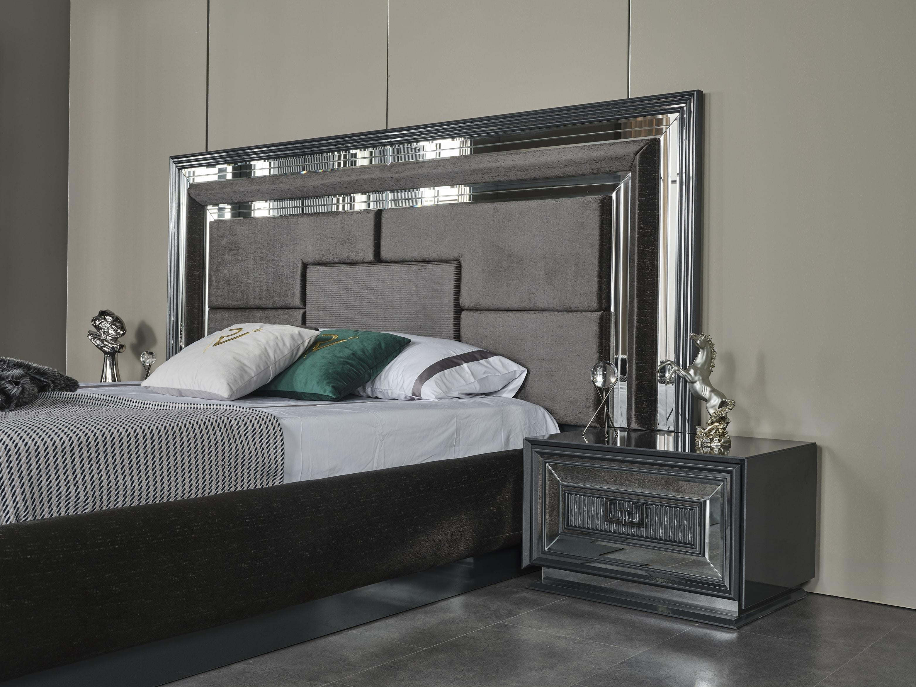 PARİS YATAK ODASI TAKIMI