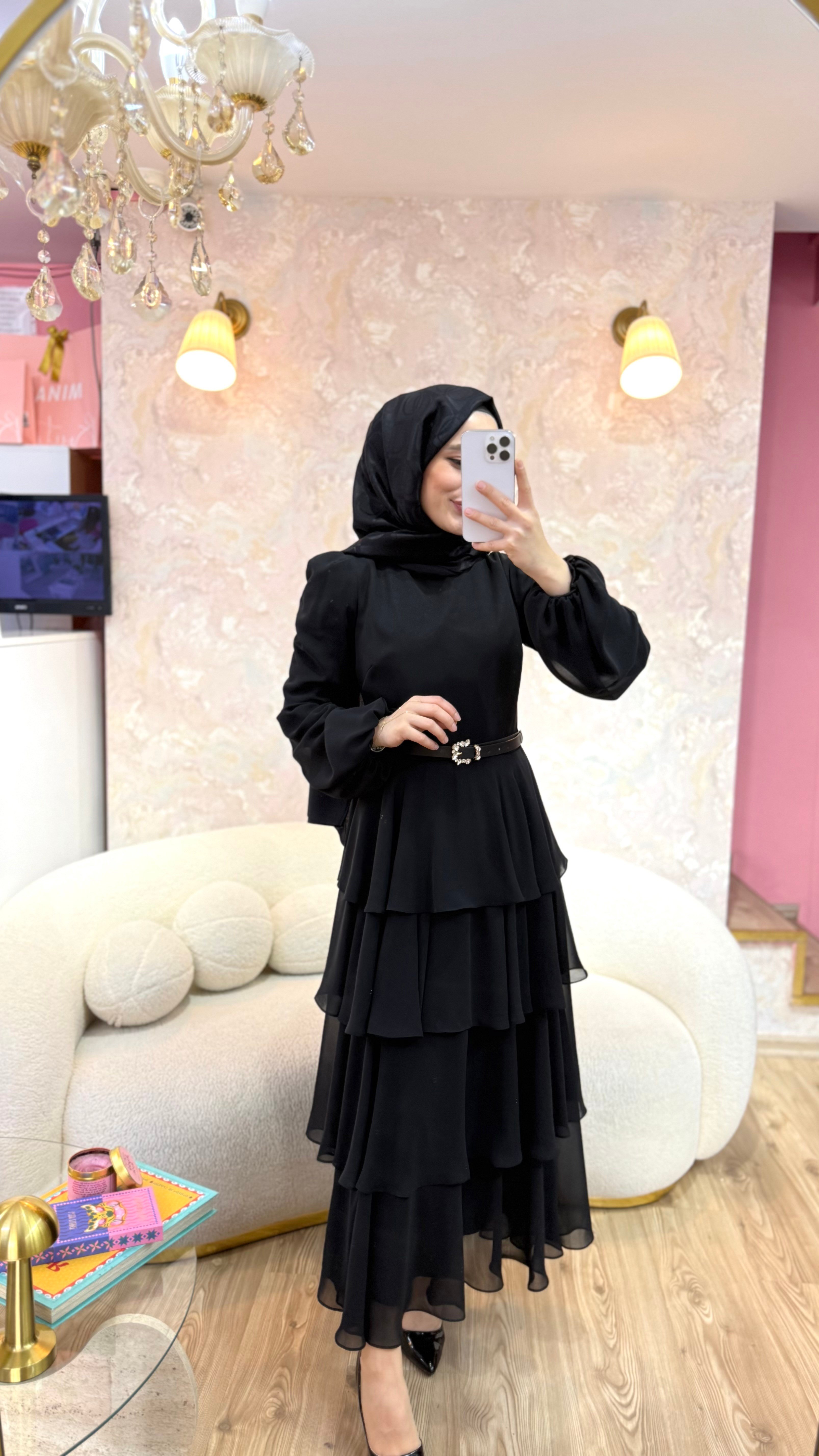 KAT DETAYLI ŞİFON ELBİSE-siyah