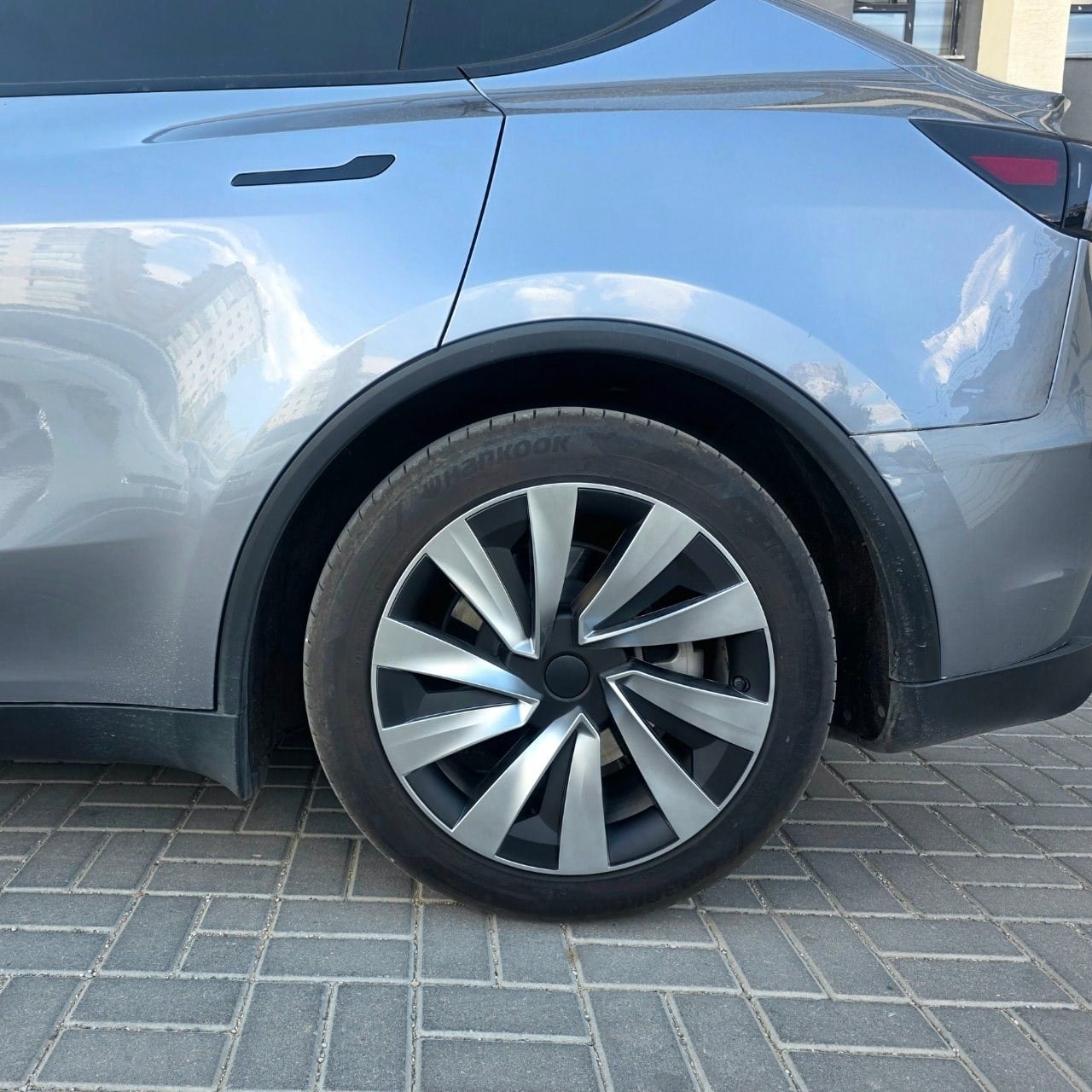 Model Y 2025+ Juniper 19