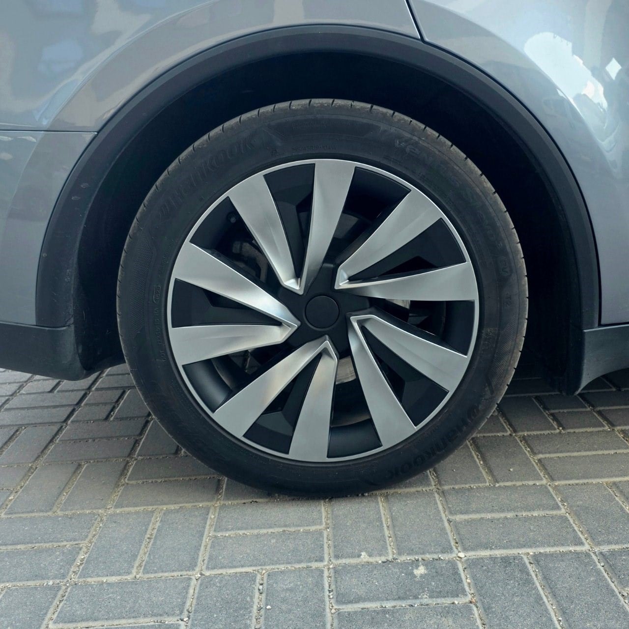 Model Y 2025+ Juniper 19