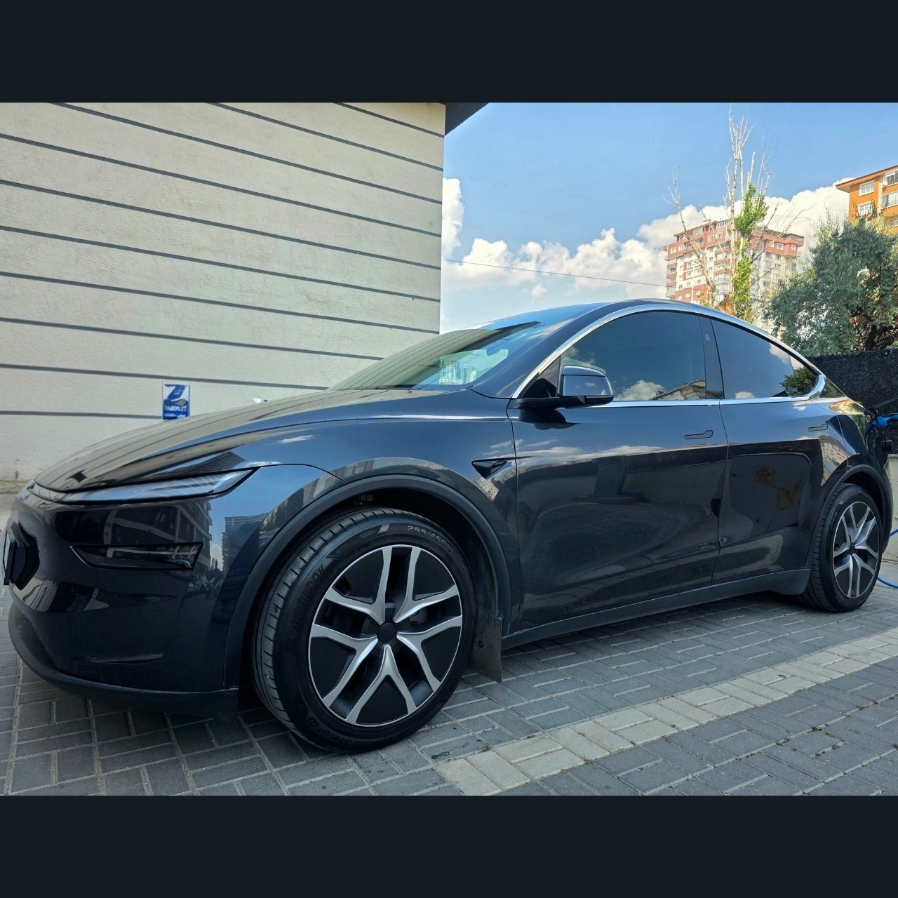 Model Y 2025+ Juniper 19