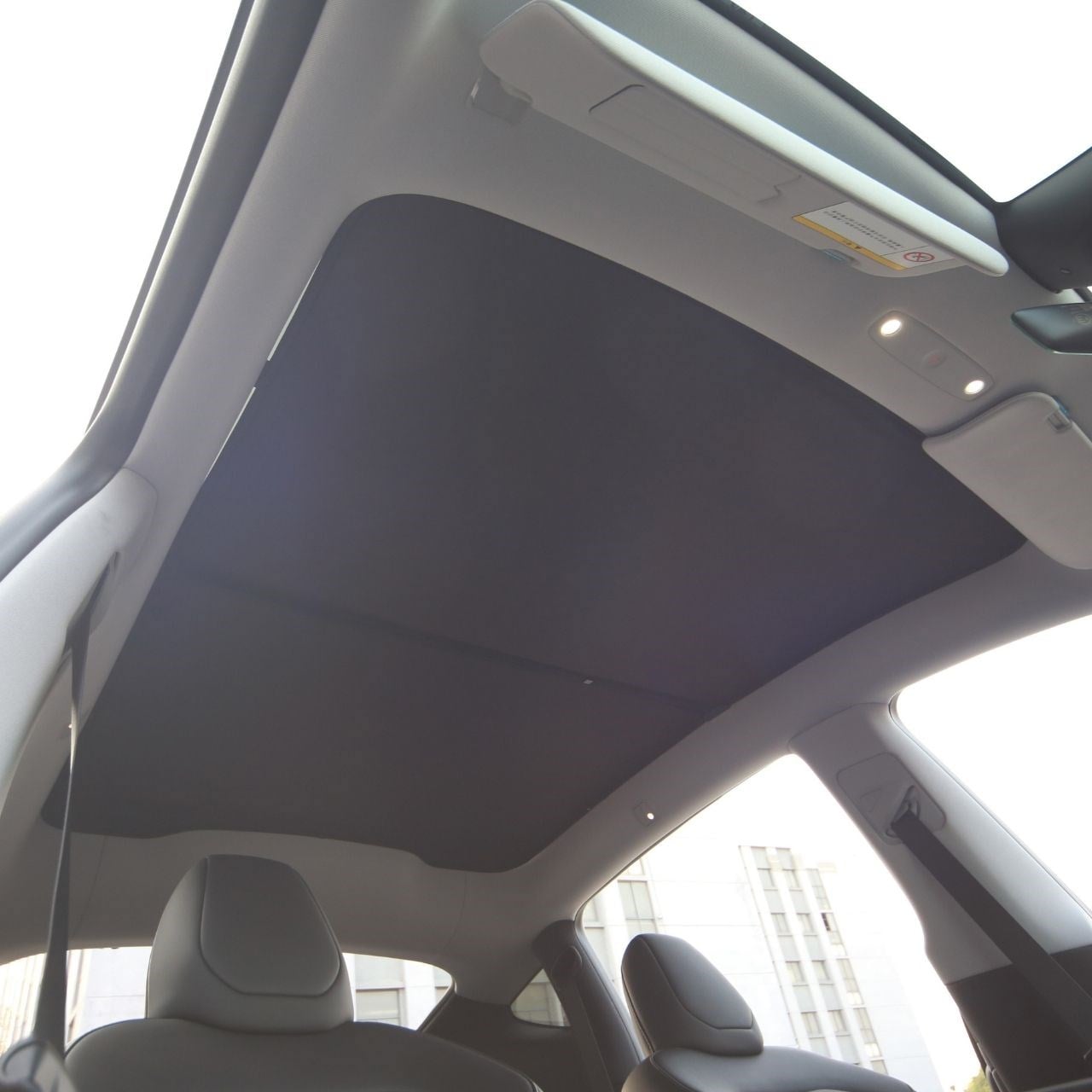 Model Y 2025 Juniper Kolay Sökülüp Takılabilir  Katlanır Güneşlik (Bej Renk)