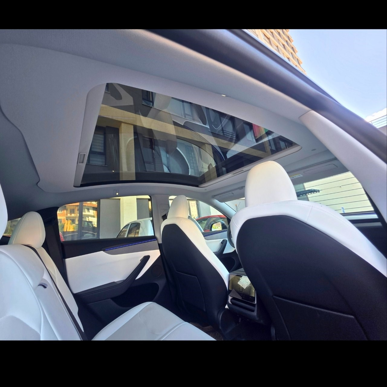 Model Y 2025+ Juniper Manuel Tavan Perdesi