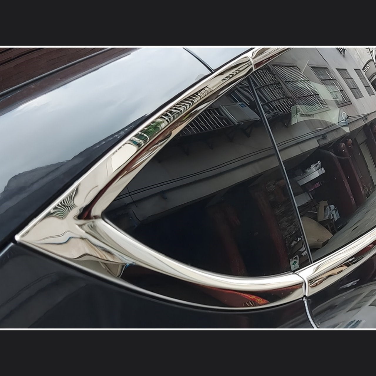Model Y 2025+ Juniper Paslanmaz Çelik Cam Çerçeve Seti