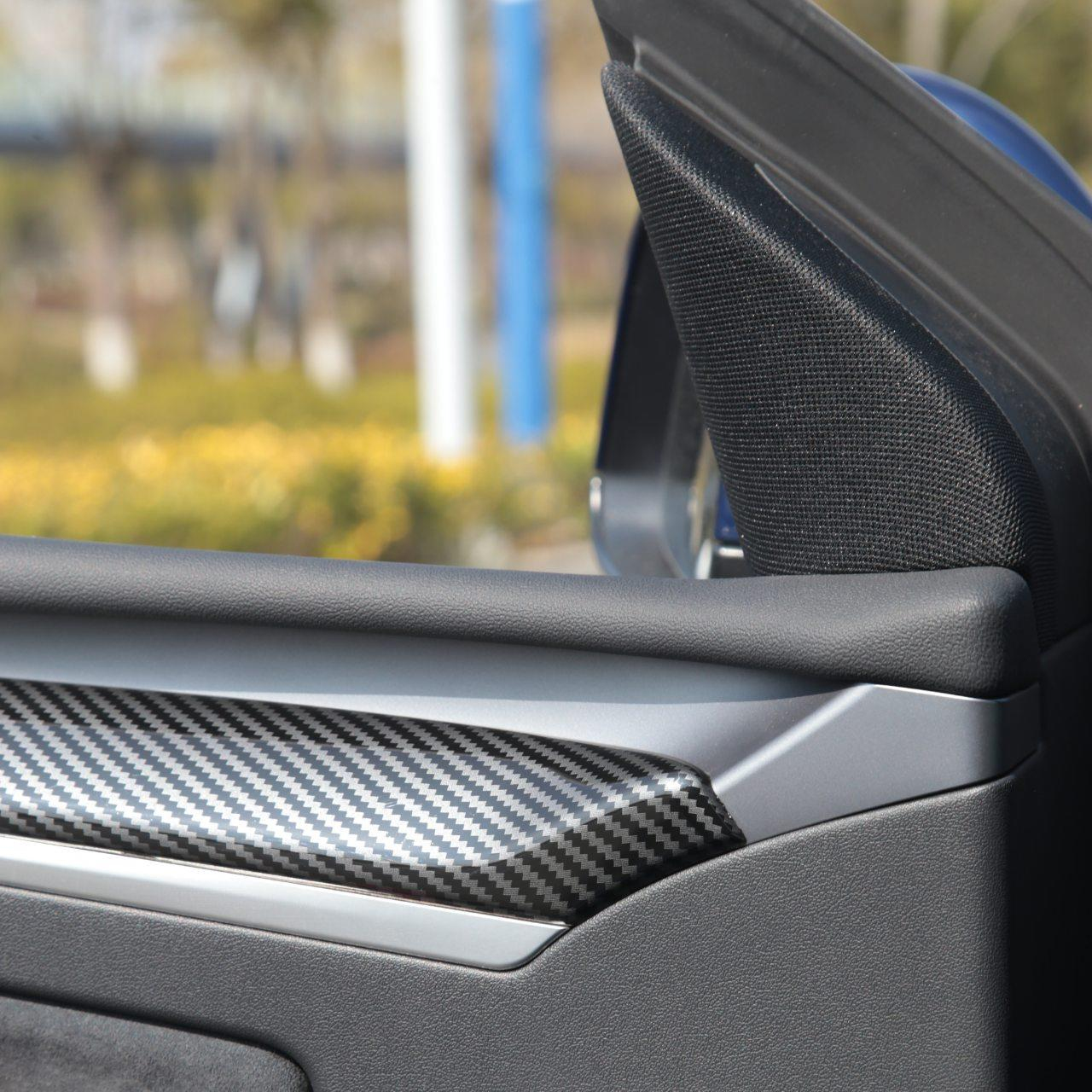 Tesla Model Y/3 Ön Konsol ve Ön Kapı Trim Kaplaması