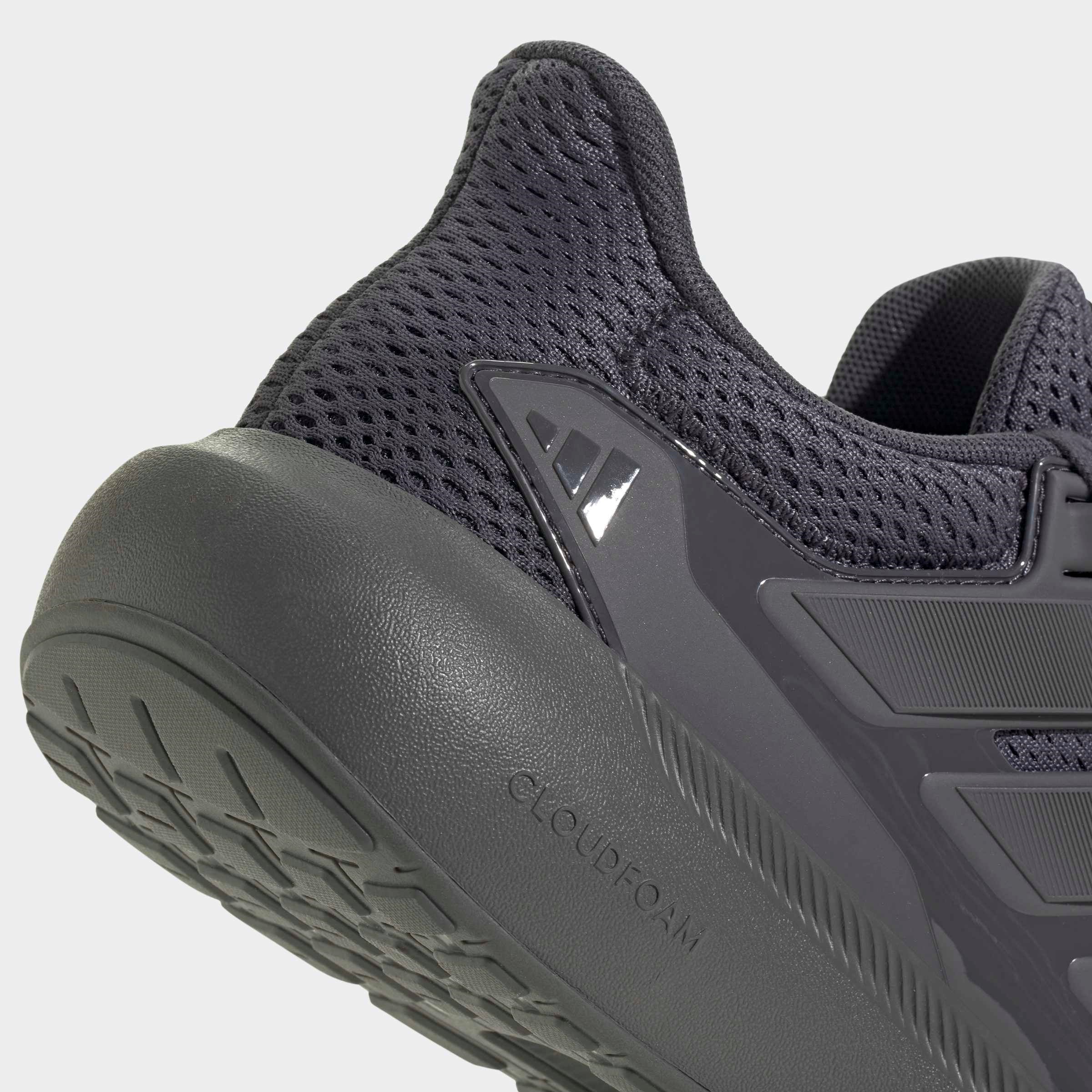 Adidas-Ultimashow 2.0-Sneaker-IH8945446