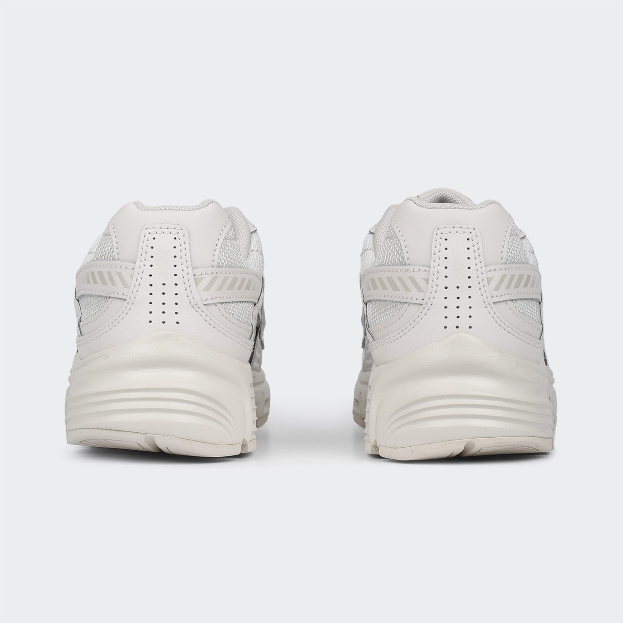 Nike-Initiator-Sneaker-39405300740