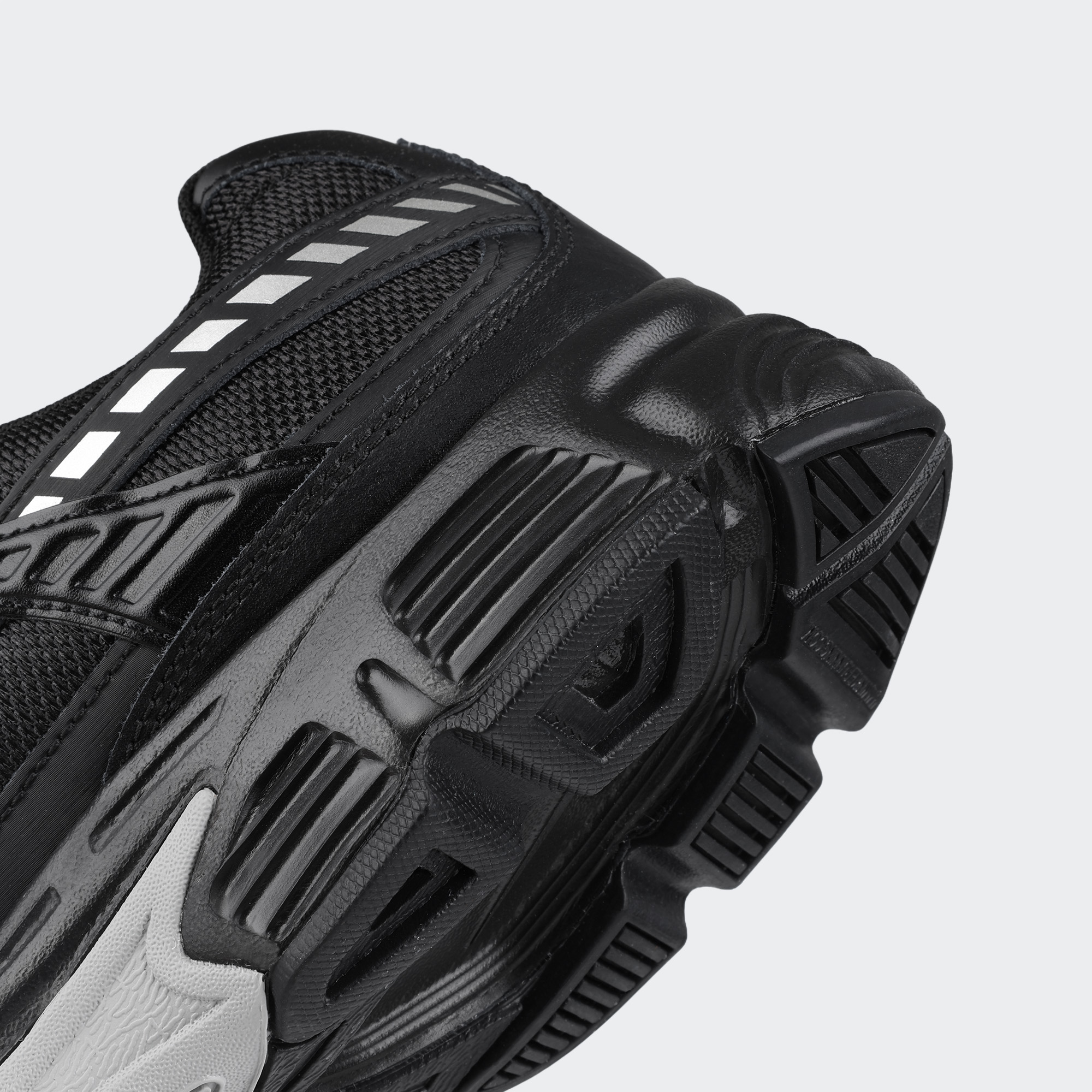 Nike-Initiator-Sneaker-IB4595001