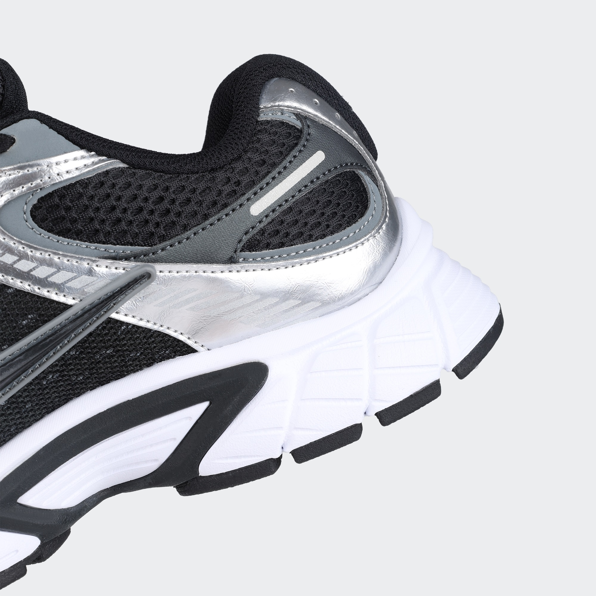 Nike-V5 Rnr-Sneaker-HJ522800440