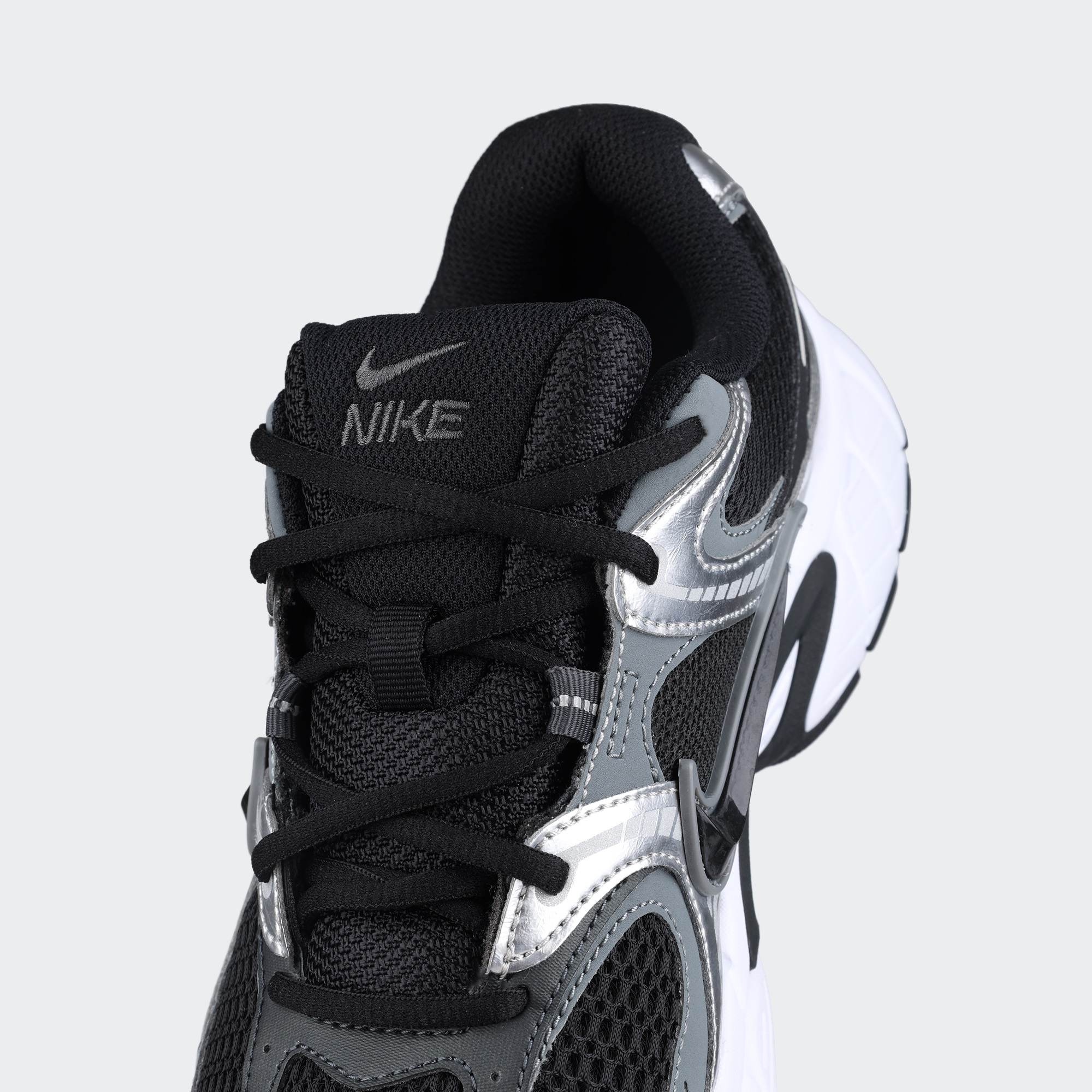 Nike-V5 Rnr-Sneaker-HJ522800440