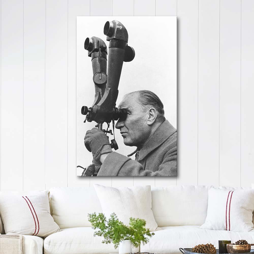 Atatürk Harbiye Topçu Okulunda Gözetleme Yaparken Kanvas Tablo