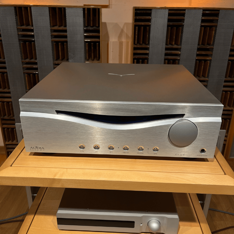 Audia Flight FLS9 Entegre amplifikatör