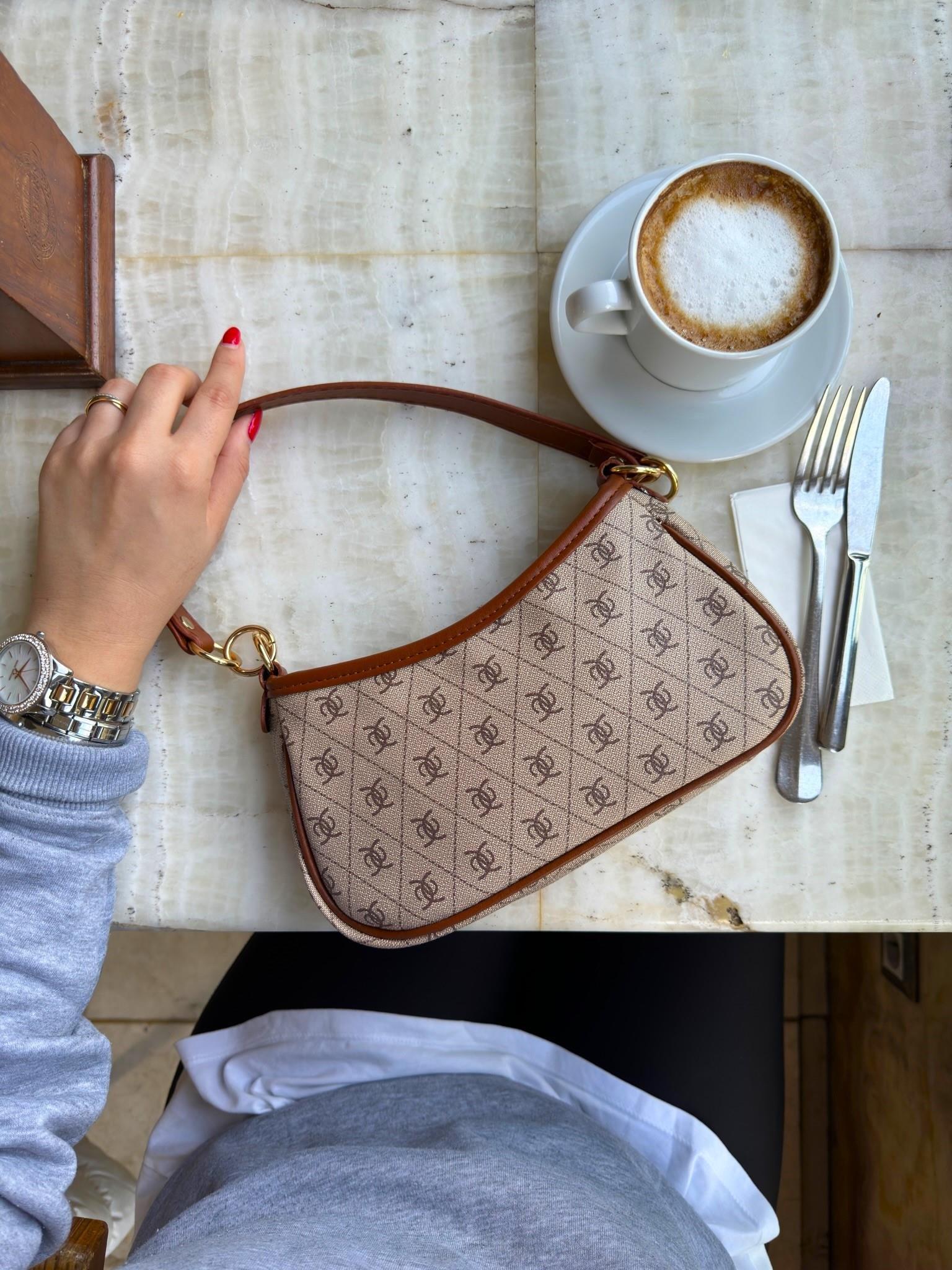 Taba Farme Monogram Baget ve Çapraz Çanta | mustbagshop.com