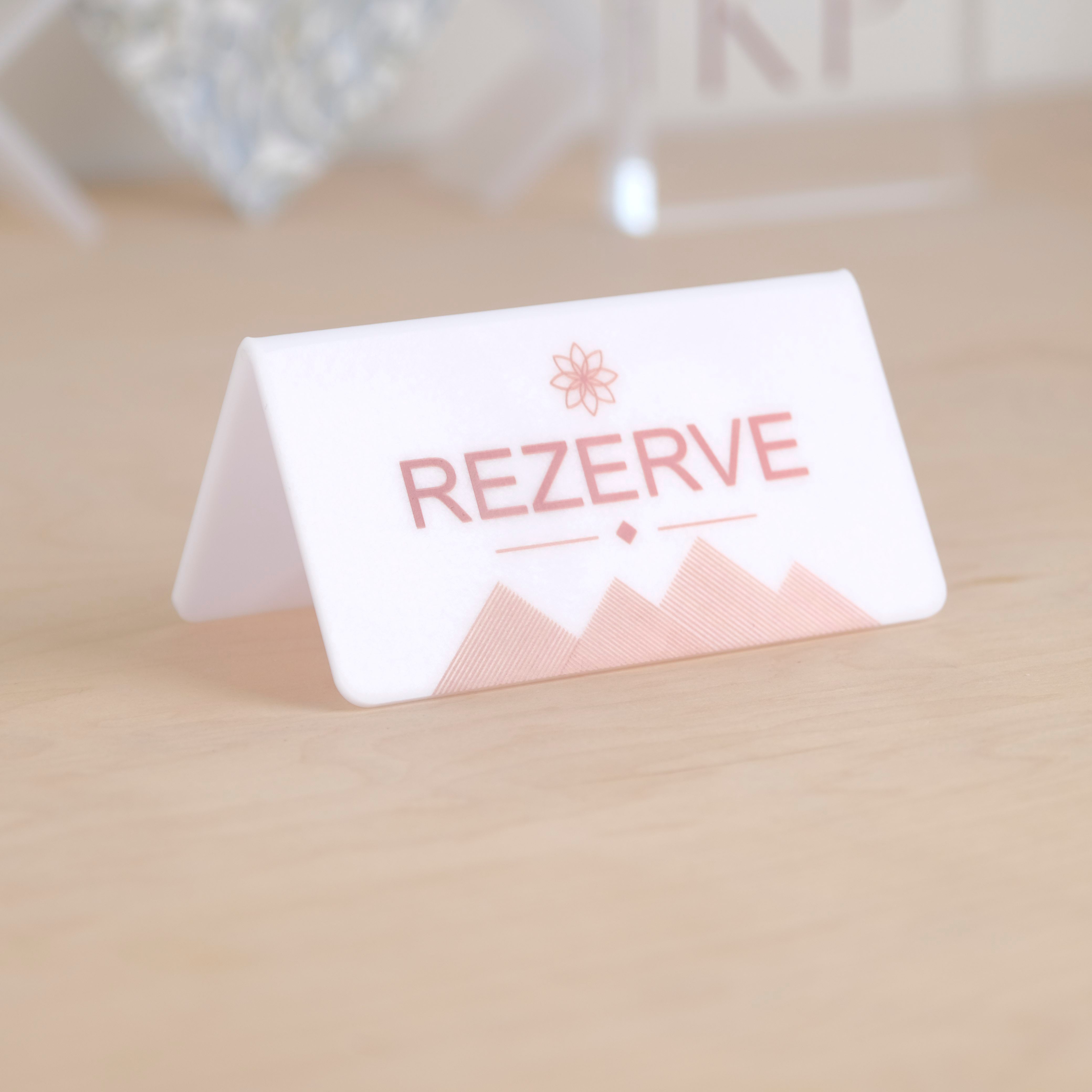 MASA ÜSTÜ PLEKSİ REZERVE YAZISI