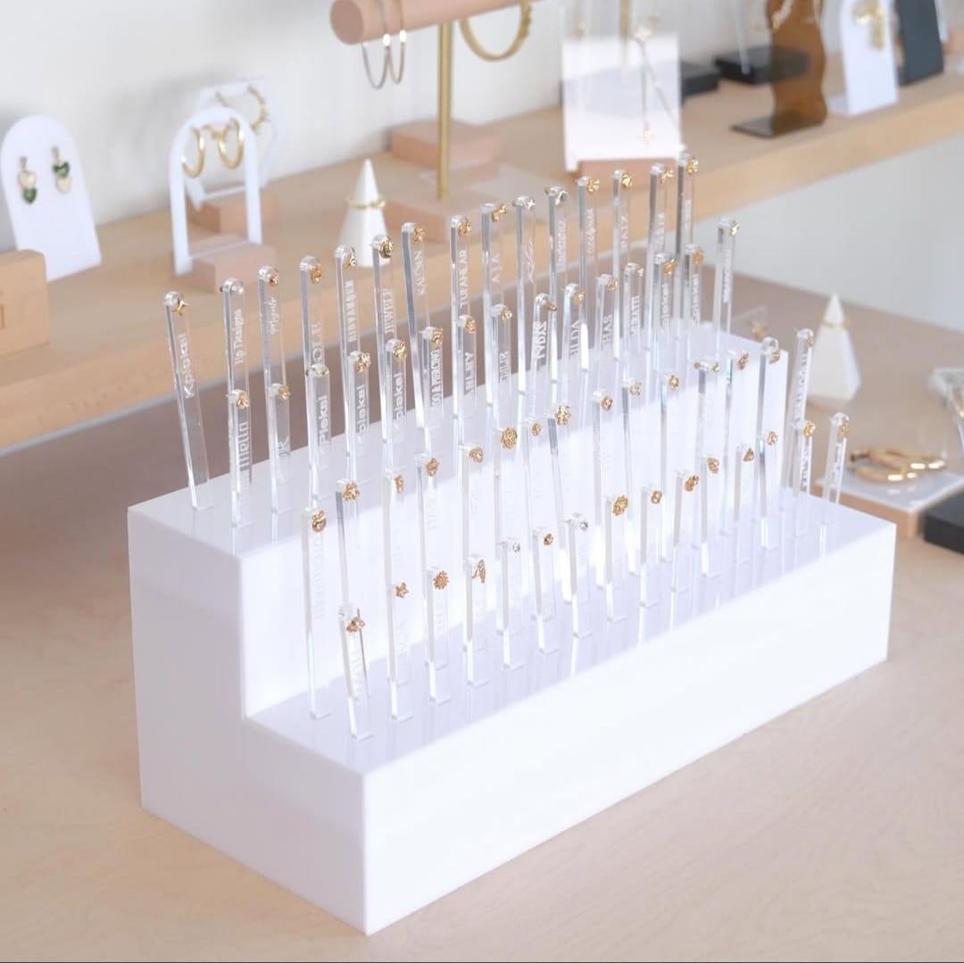 Pleksi piercing standı 60 deneme çubuklu marka logolu