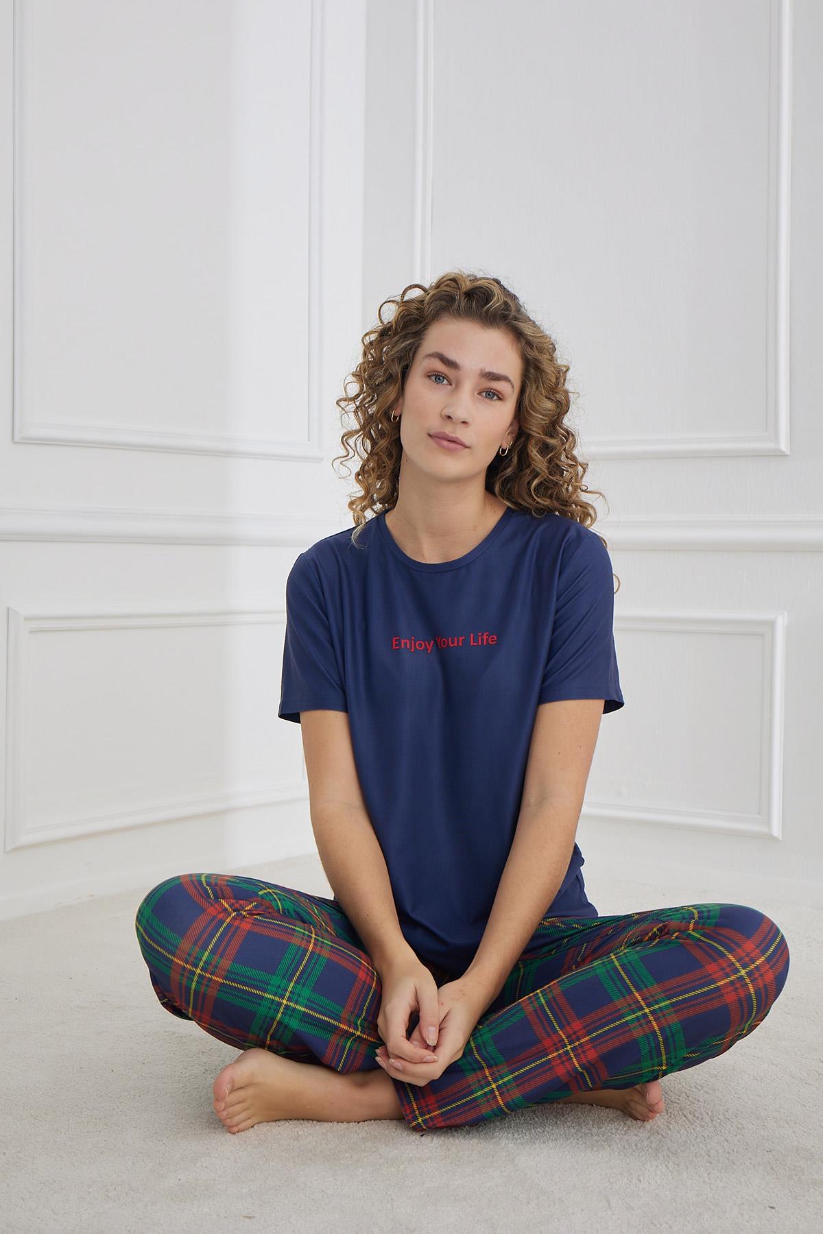 Kadın Bisiklet Yaka Pijama Takım | 30102-1281