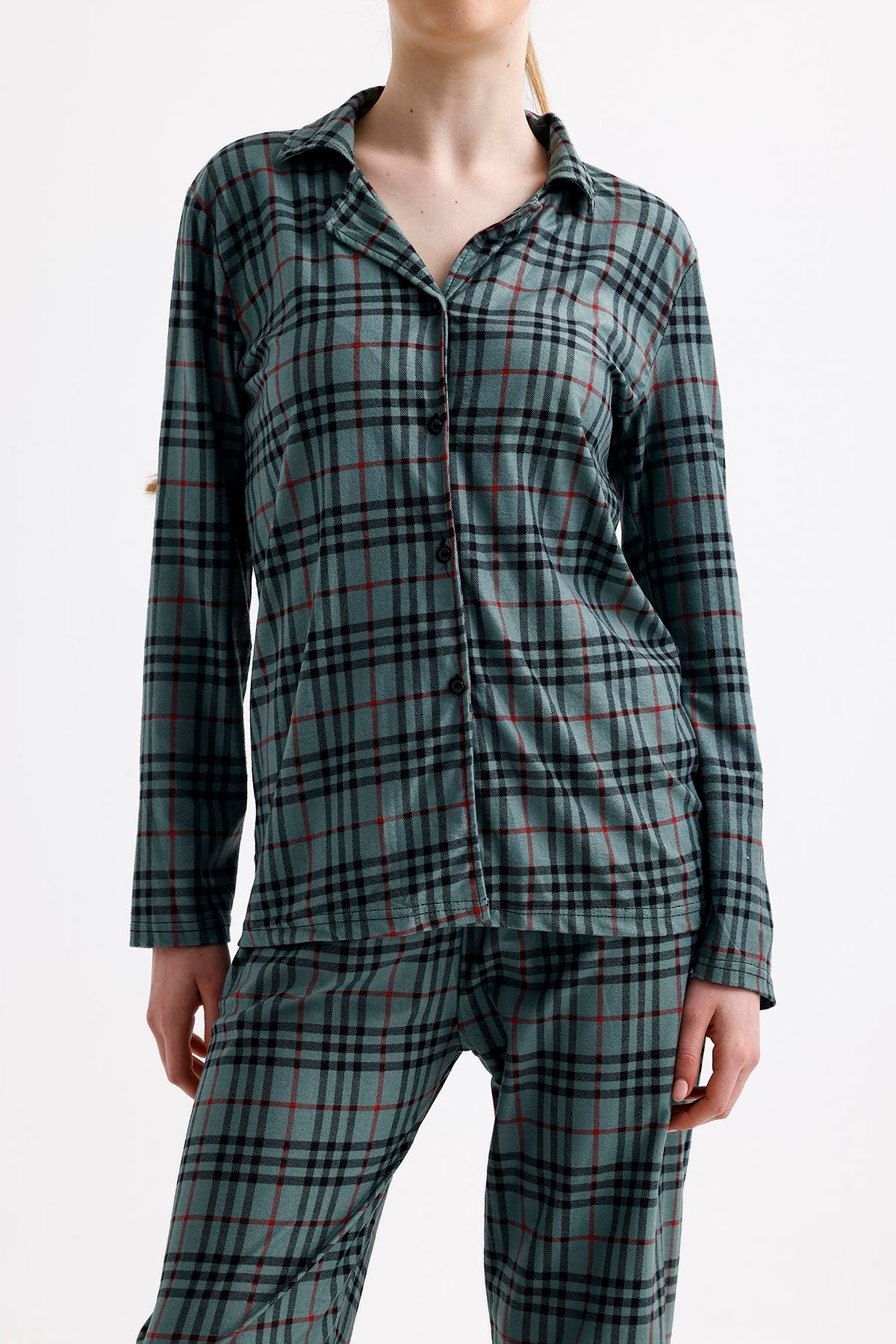 Kadın Süet Önden Düğmeli Pijama Takımı | Ekose Yeşil
