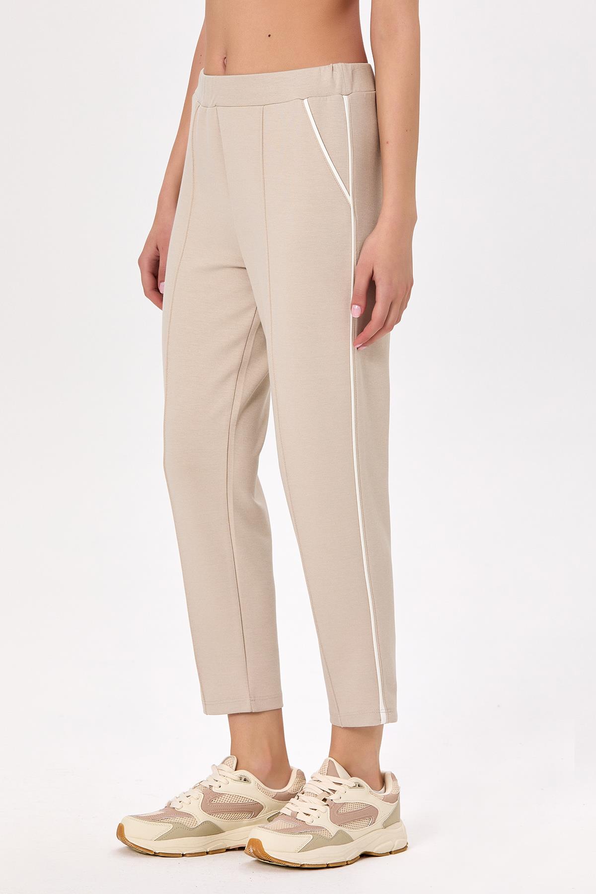 Beli Lastikli Ara Biye Detaylı Pantolon 025-2107