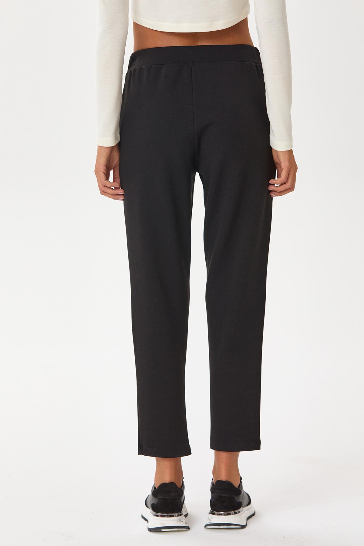 Beli Lastikli Cep Detaylı Pantolon 245-2105