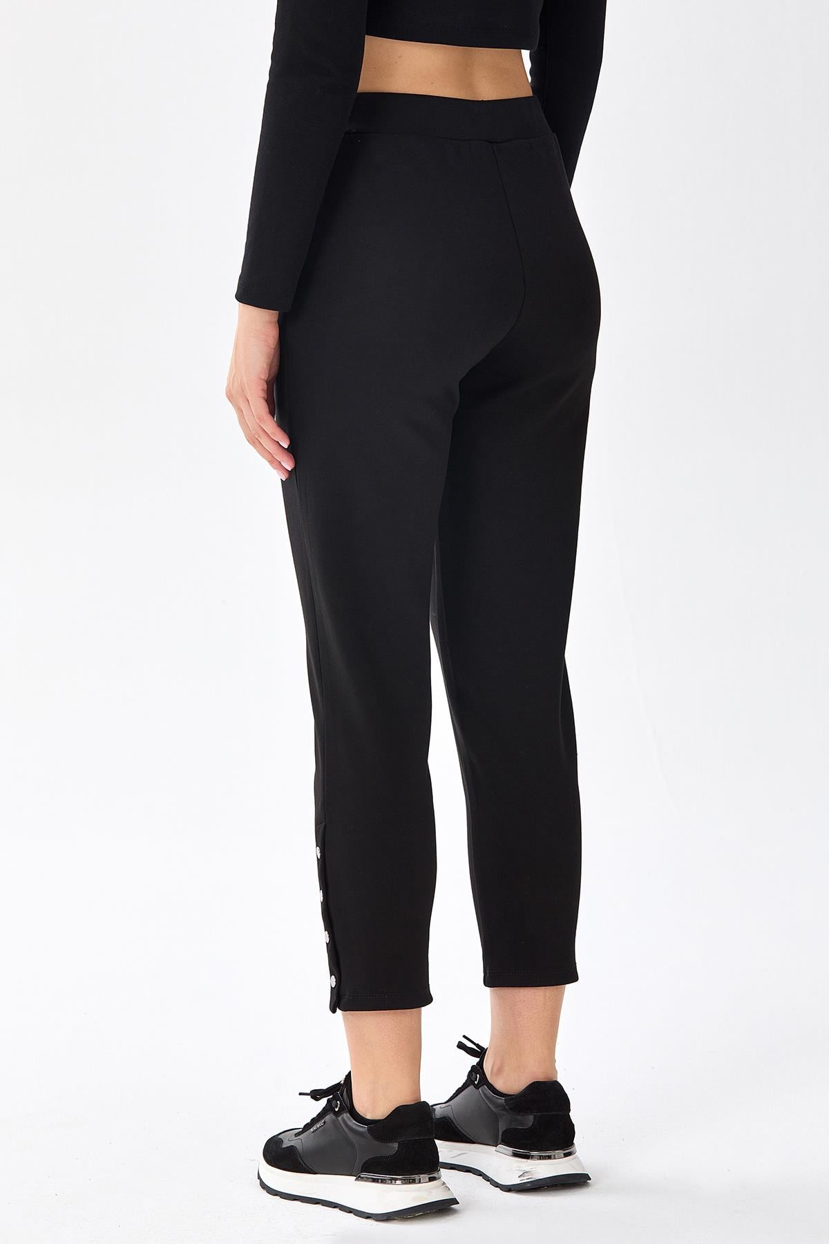 Beli Lastikli Paçası Çıtçıtlı Pantolon 256-2109