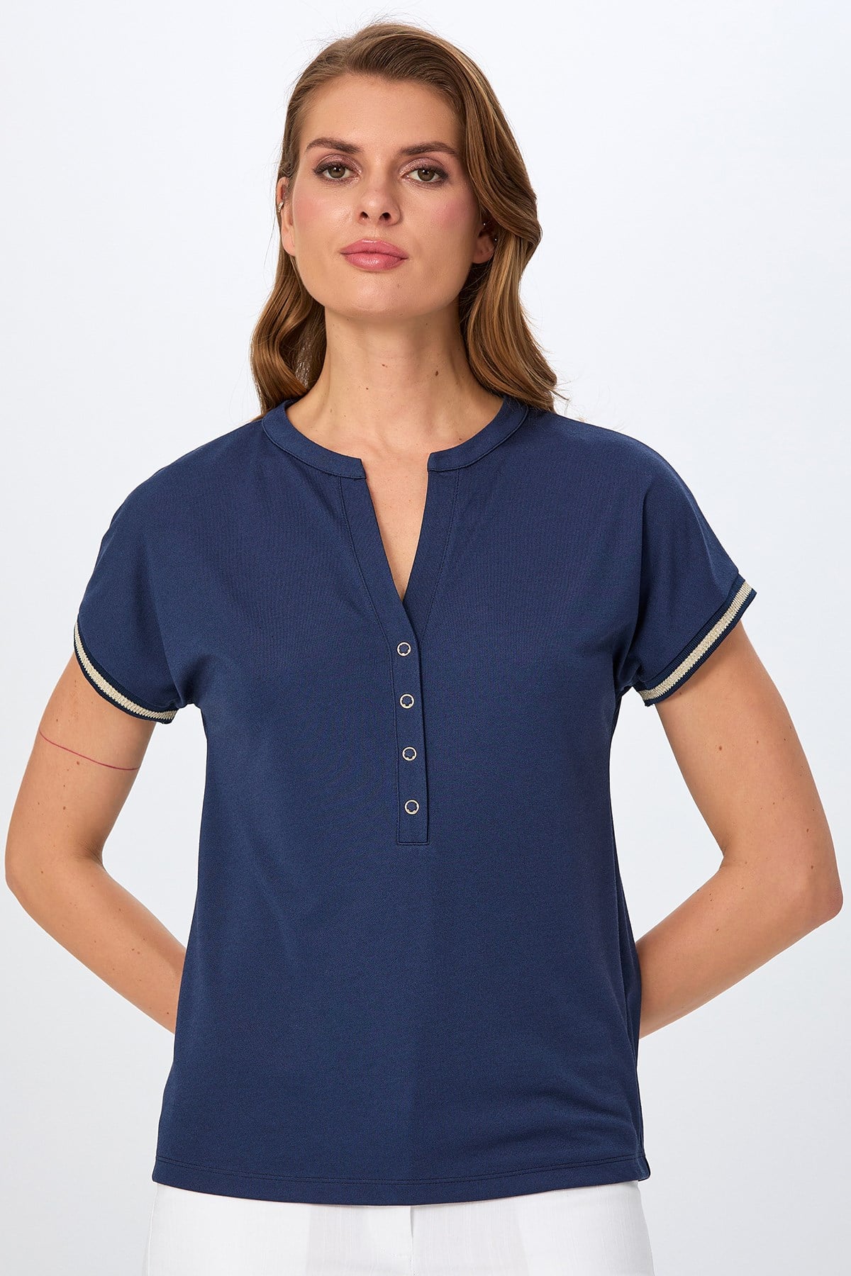 Hakim Yaka Önü Çıtçıtlı Kolu Sim Bantlı Bluz 026-1030