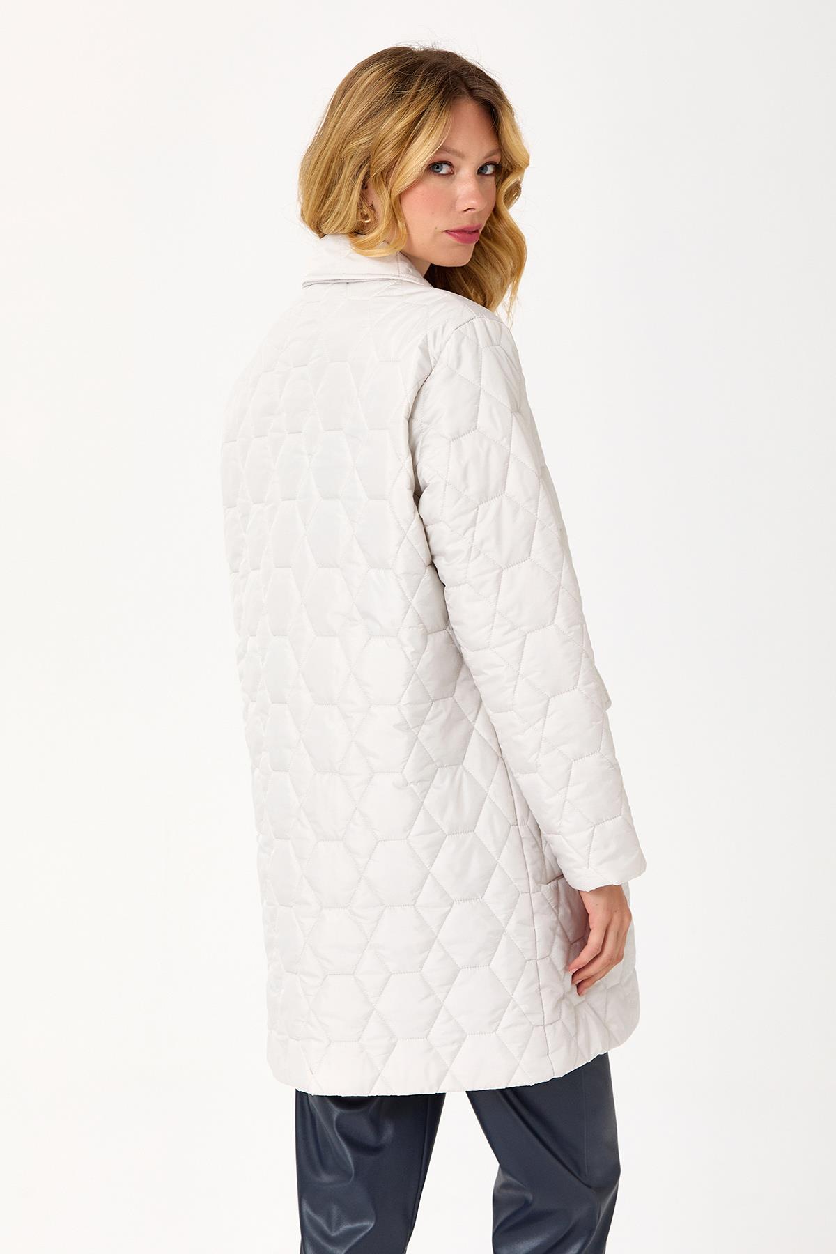 Önü Çıtçıtlı Kapitone Trençkot 245-4501