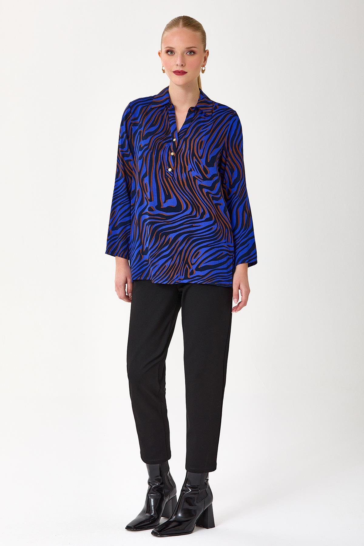 Önü Düğmeli Uzun Kol Desenli Bluz 245-3006