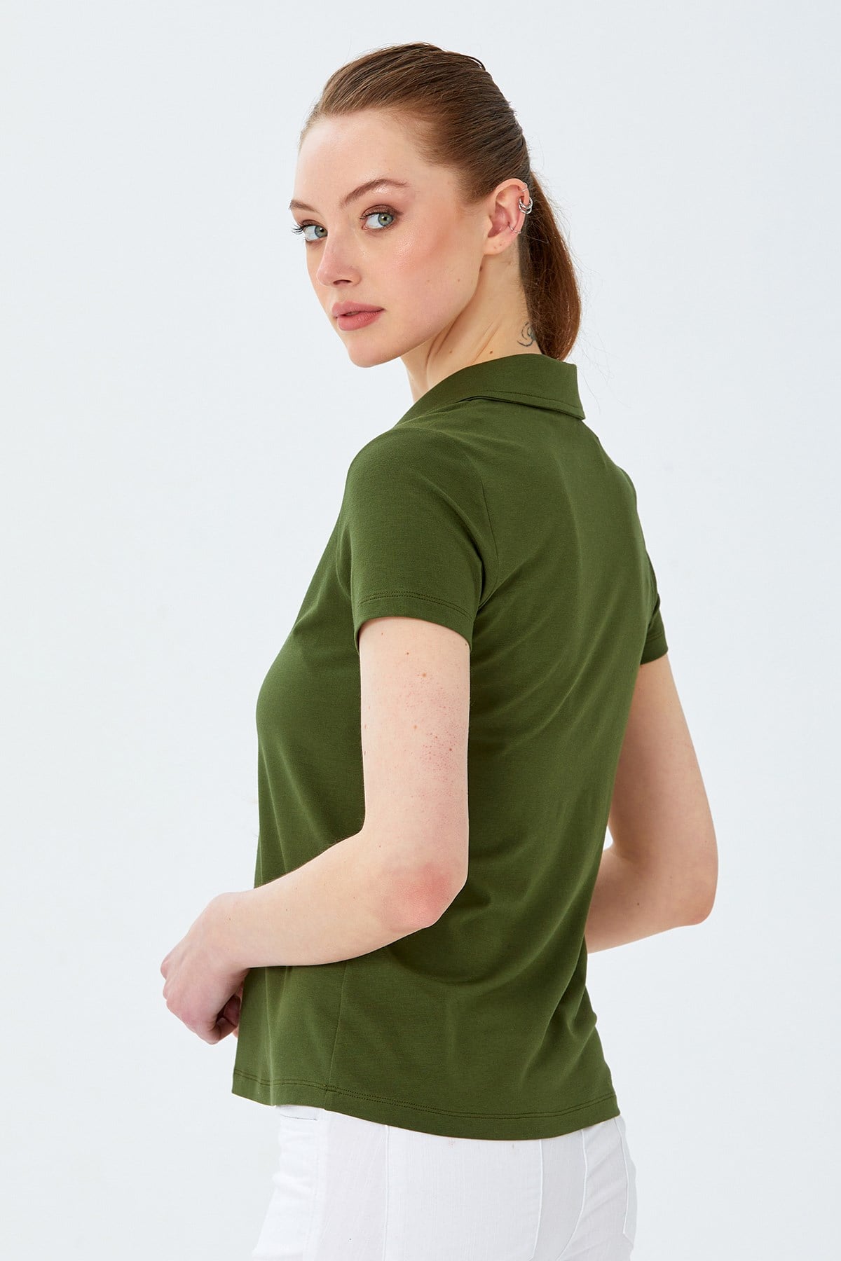 Polo Yaka Önü Çıtçıtlı Bluz 026-1036