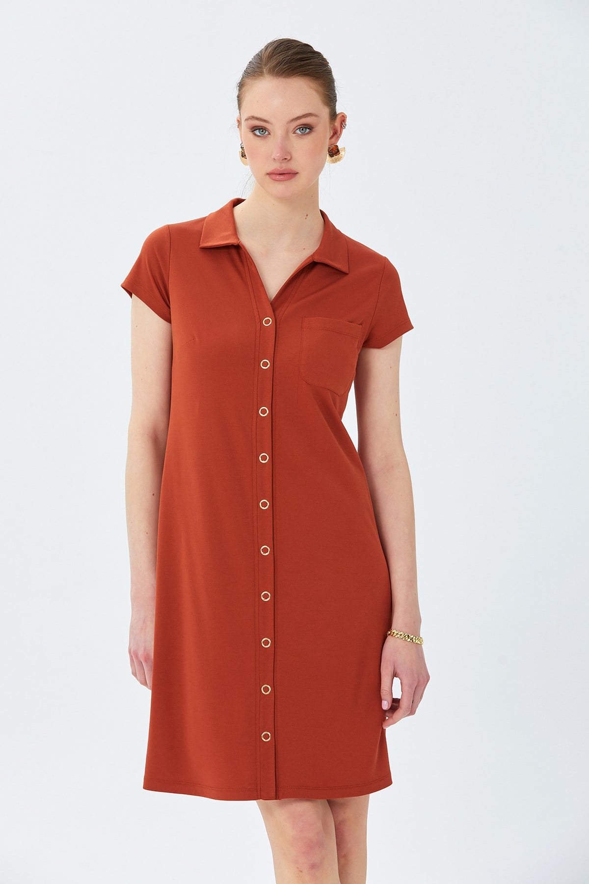 Polo Yaka Önü Çıtçıtlı Elbise 026-2507