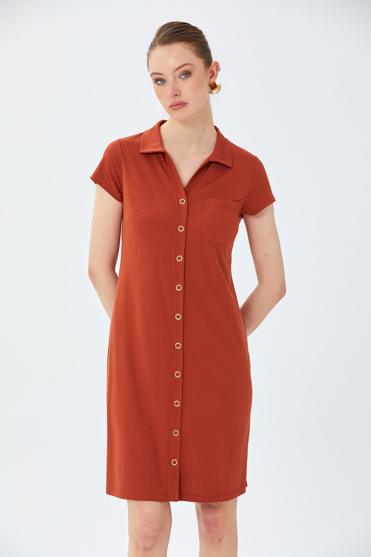Polo Yaka Önü Çıtçıtlı Elbise 026-2507