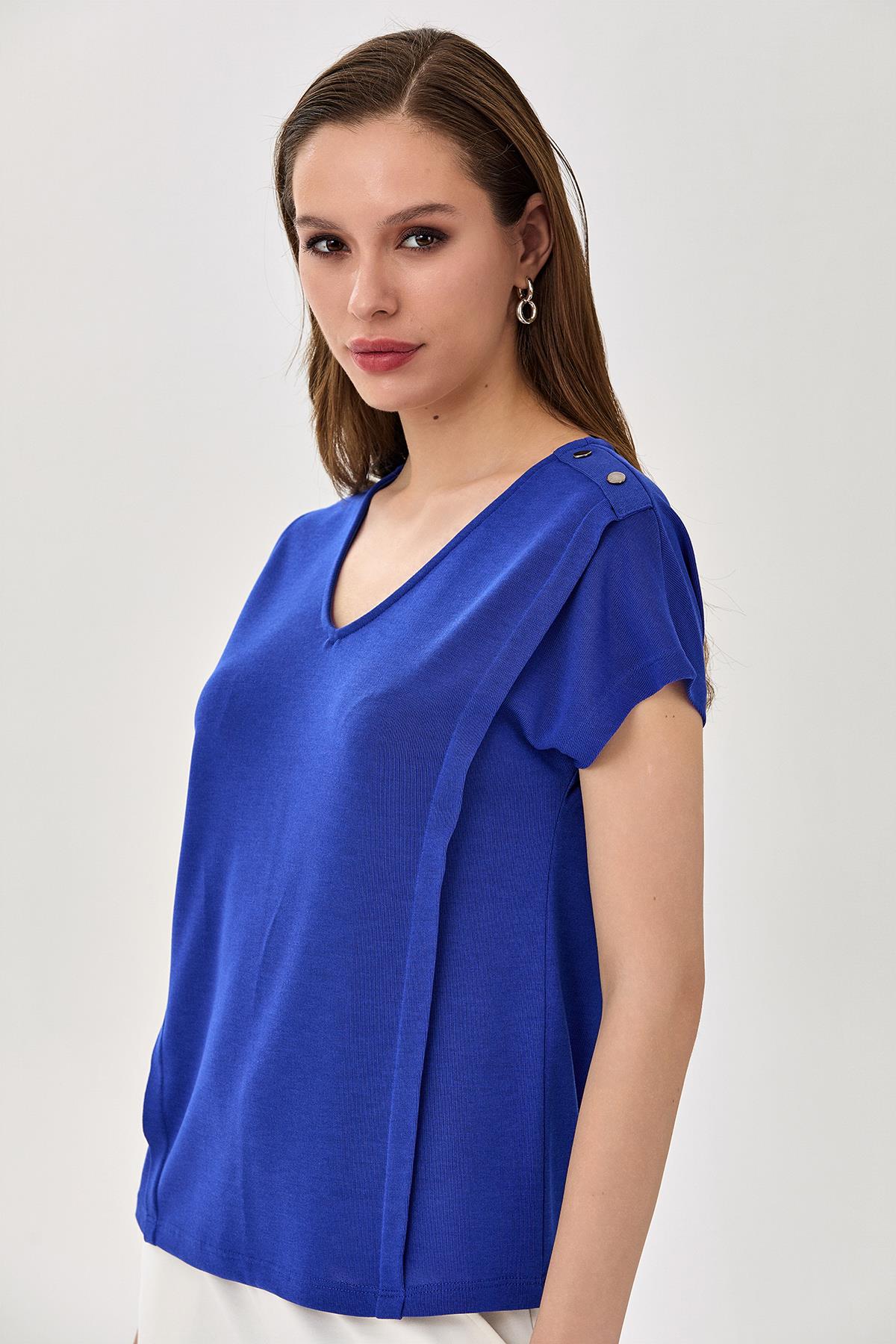 V Yaka Omzu Çıtçıt Detaylı Bluz 025-1012