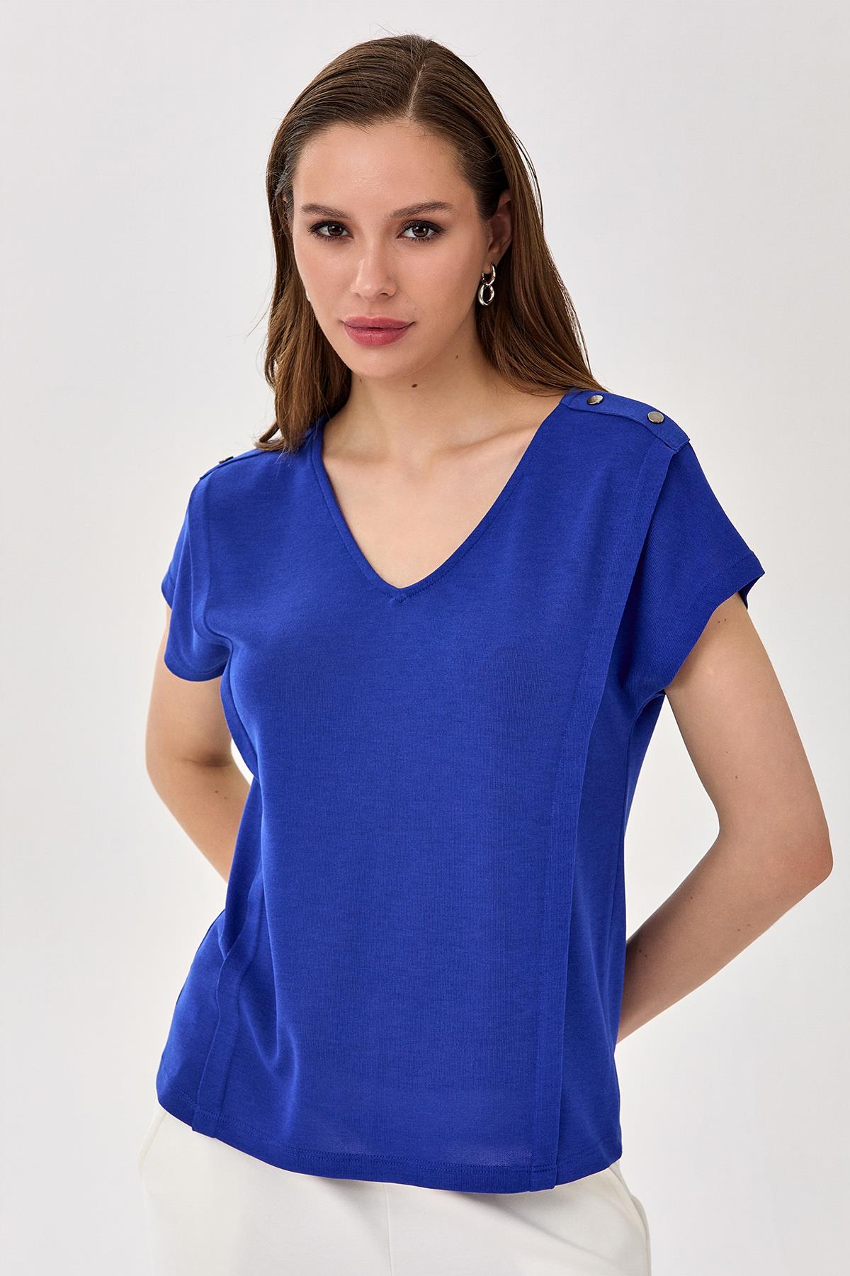 V Yaka Omzu Çıtçıt Detaylı Bluz 025-1012