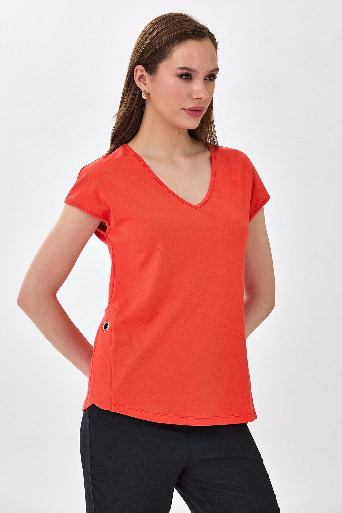 V Yaka Yanı Kuşgözü Detaylı Bluz 025-1039