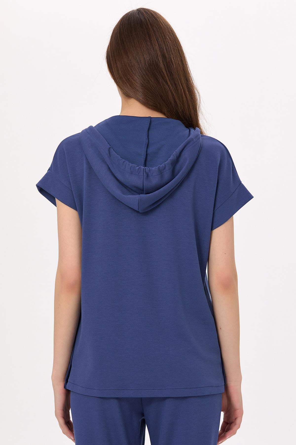 Yanı Çıtçıt Detaylı Kapüşonlu S-Shirt 025-2100