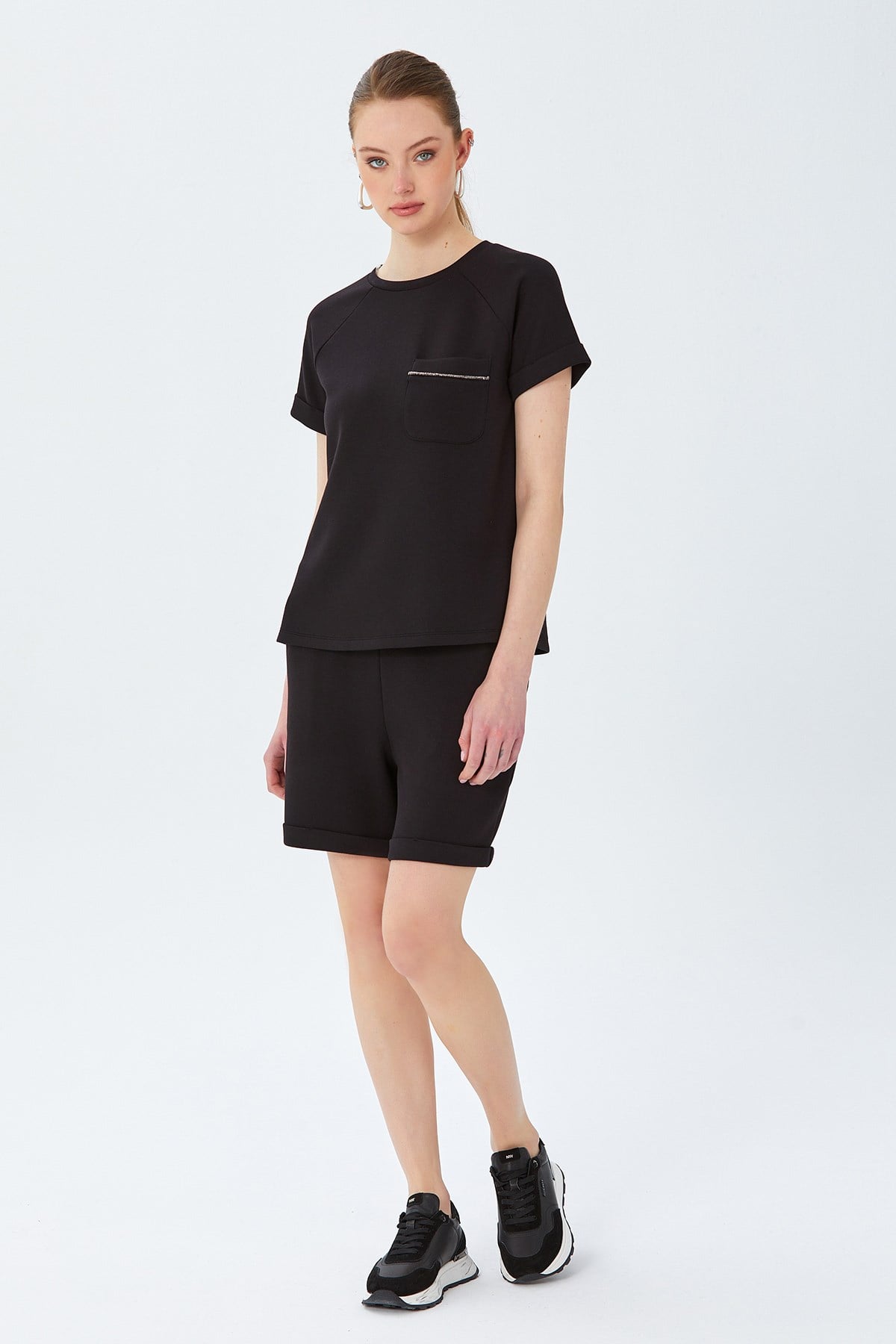 Yuvarlak Yaka Cep Detaylı Duble Kol S-Shirt 026-2116