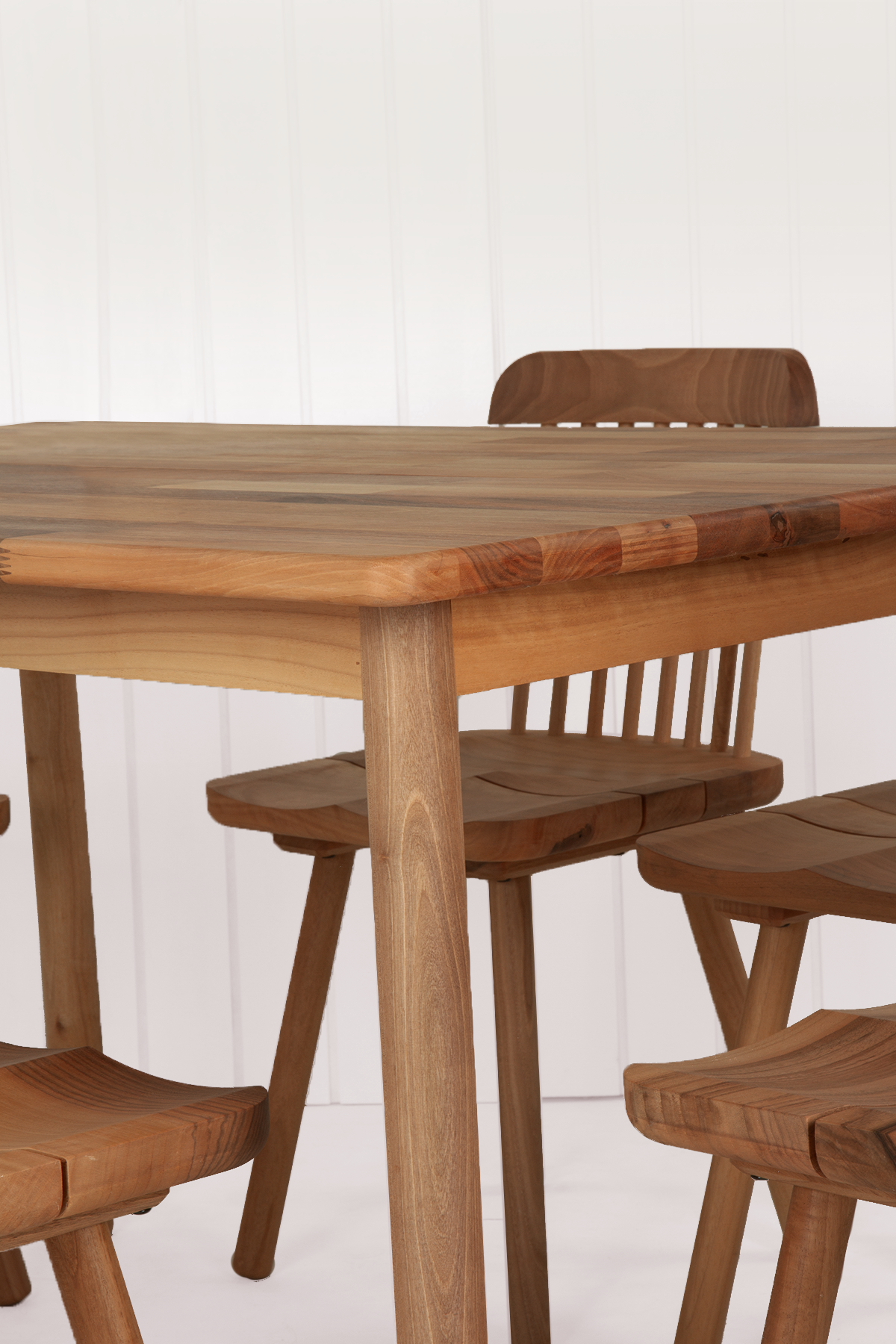 Alaçatı Masif Ceviz Ahşap Masa Takımı, 6 Adet Grill Sandalye ile, 130x80
