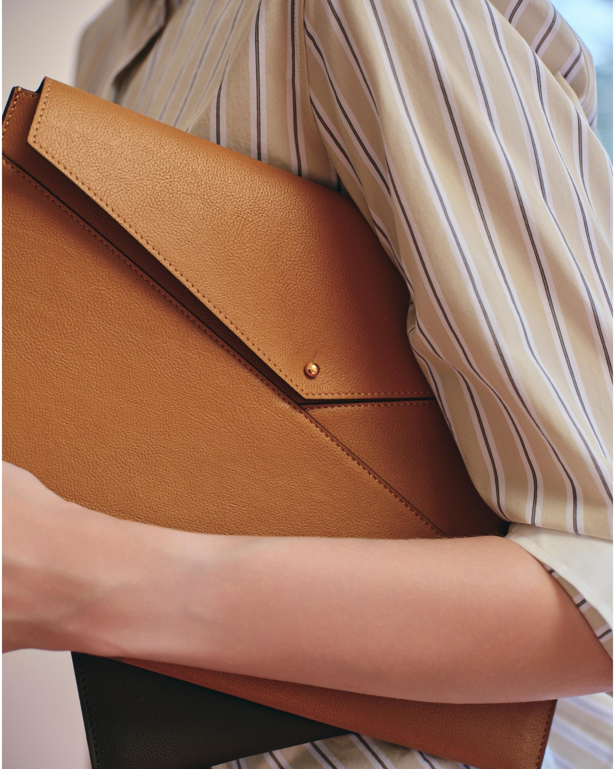 Envelope Laptop Sleeve - Tan
