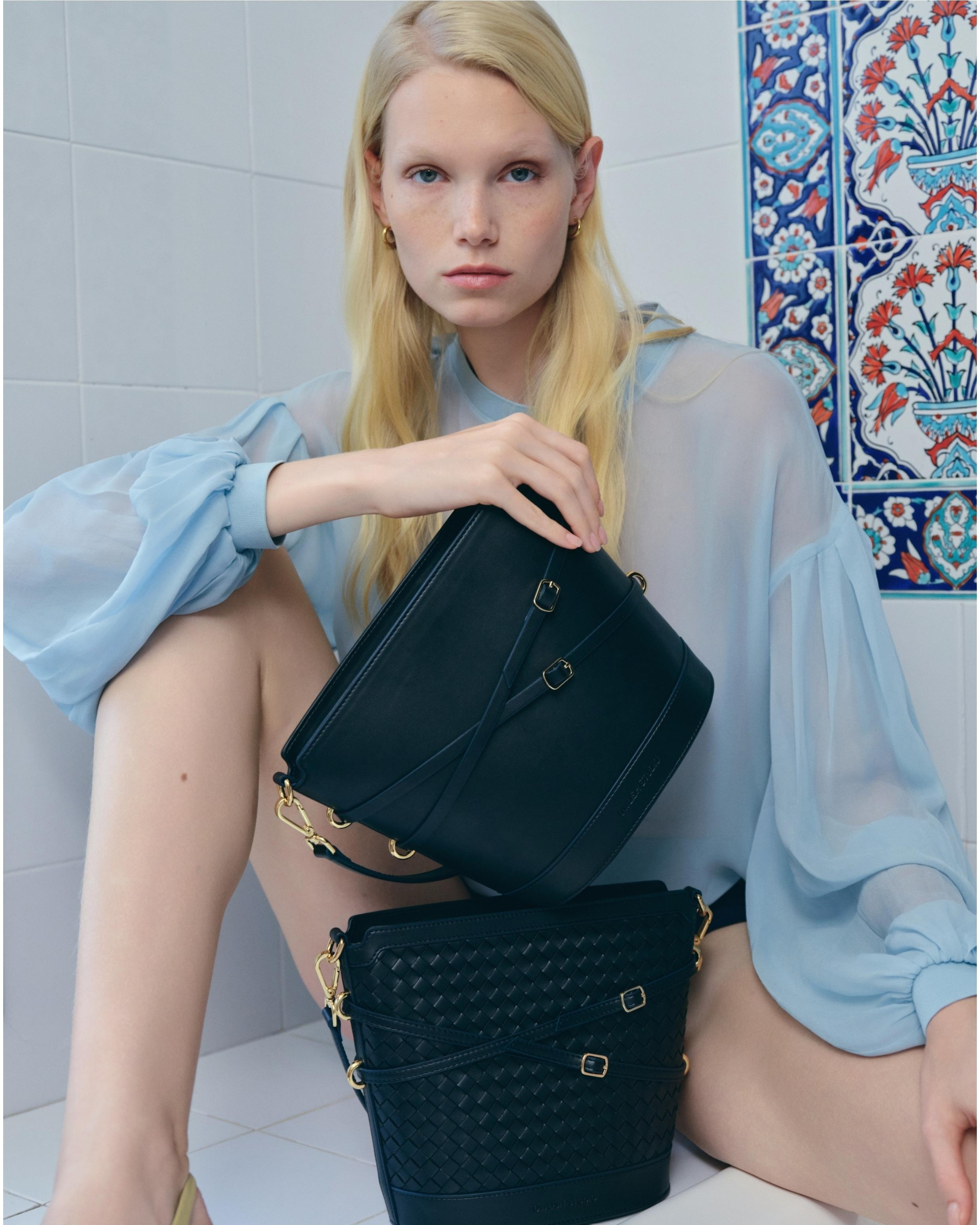 Glacier Woven Bucket Bag - Deep Navy