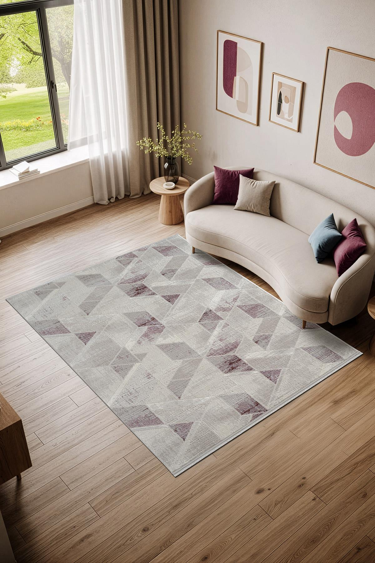 Arya A02955