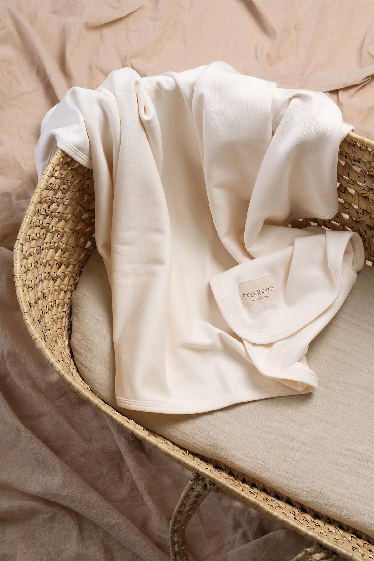 Bonderro Çift Taraflı İnterlok BattaniyeBonderro Çift Taraflı İnterlok Battaniye