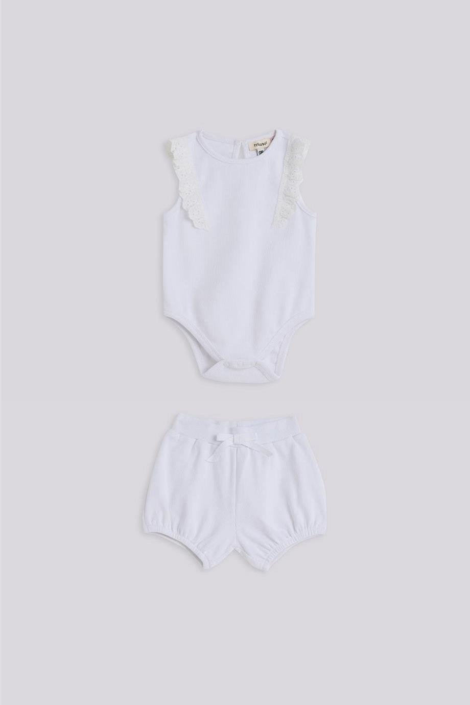 Gb Baby Basic Kız Bebek Beyaz Body ve Şort TakımıGb Baby Basic Kız Bebek Beyaz Body ve Şort Takımı